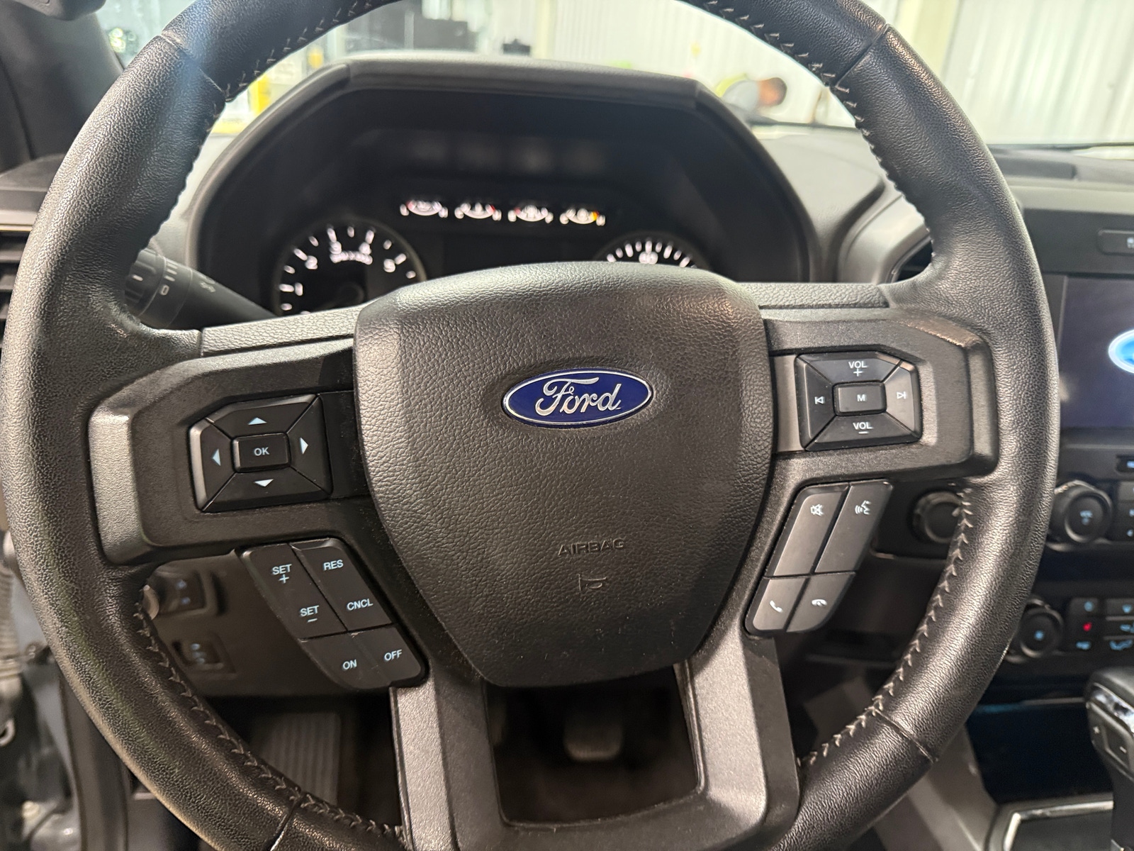 Thumbnail: 2020 Ford Econoline - 5