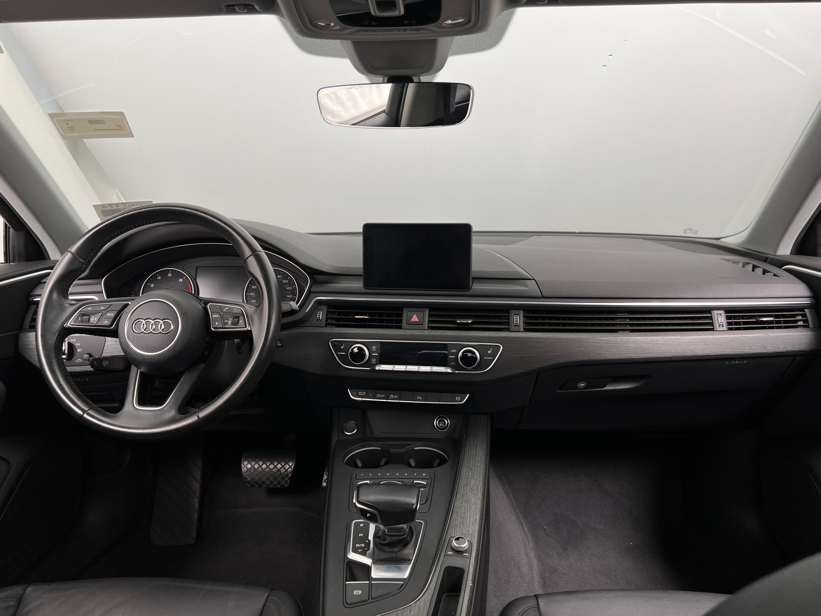 Thumbnail: 2017 Audi A4 - 3