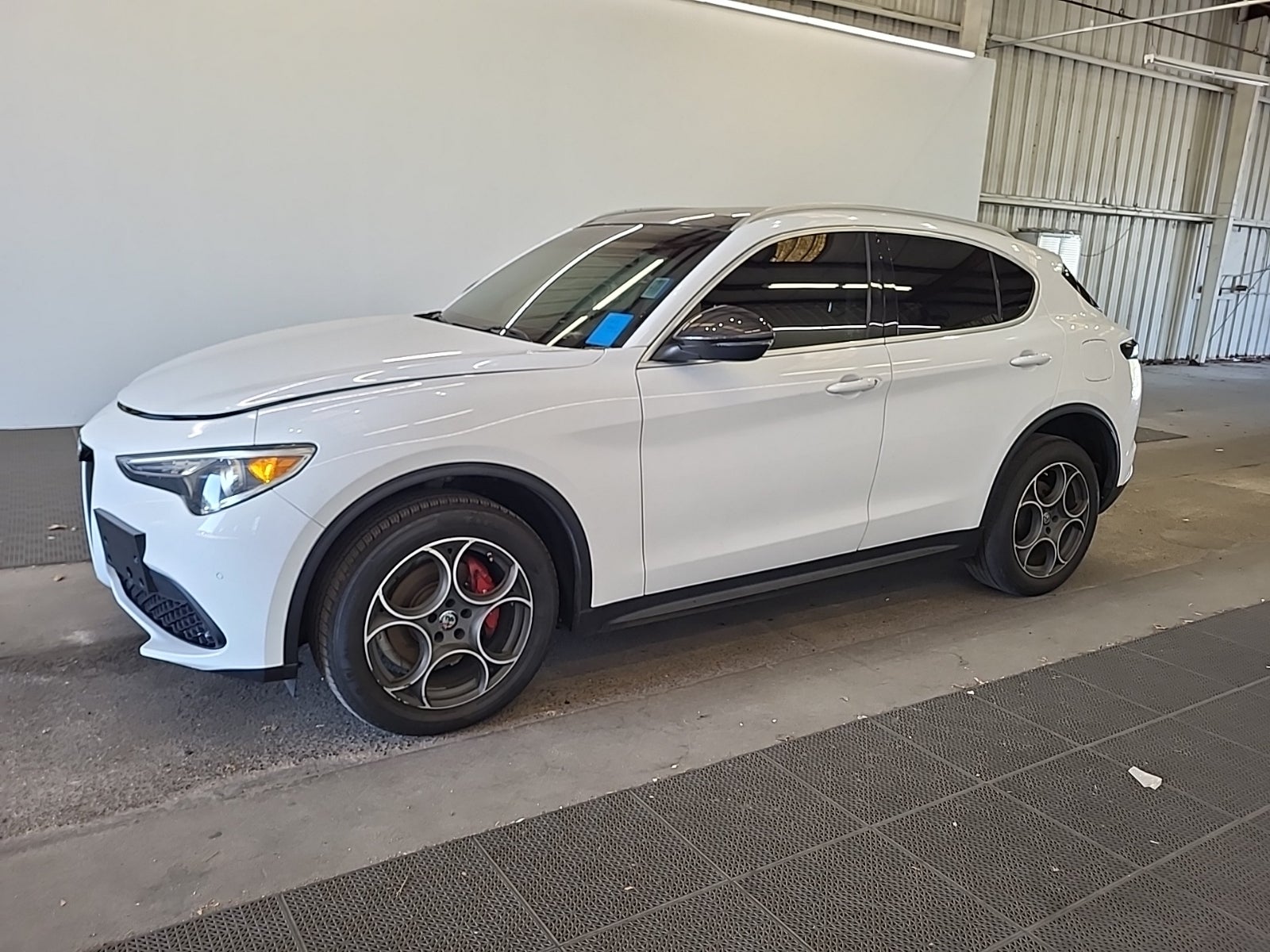 2018 Alfa Romeo Stelvio 2.0l I-4 Di Sohc T/C Base 4d Suv AWD 4d
