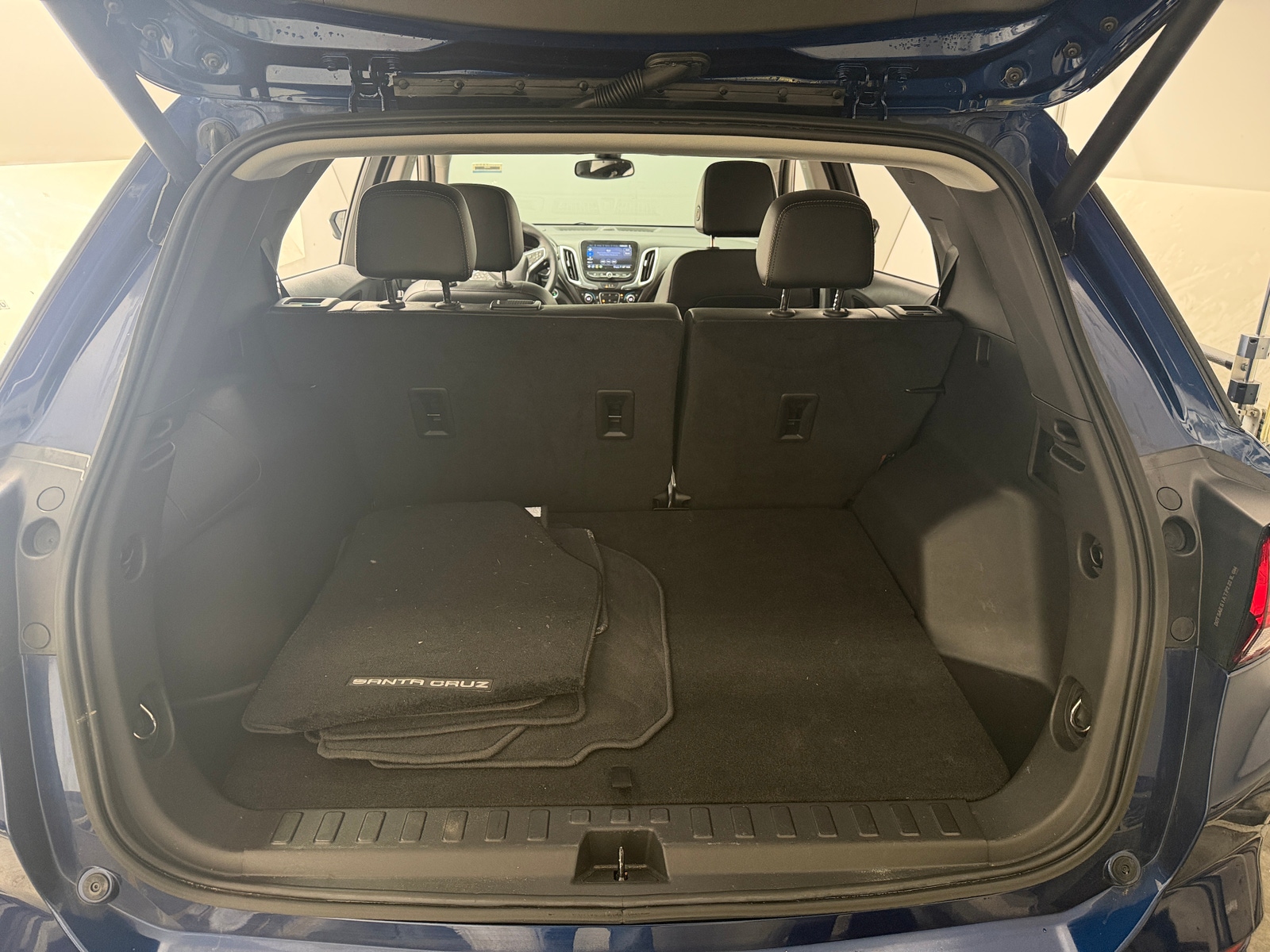 Thumbnail: 2023 Chevrolet Equinox - 6