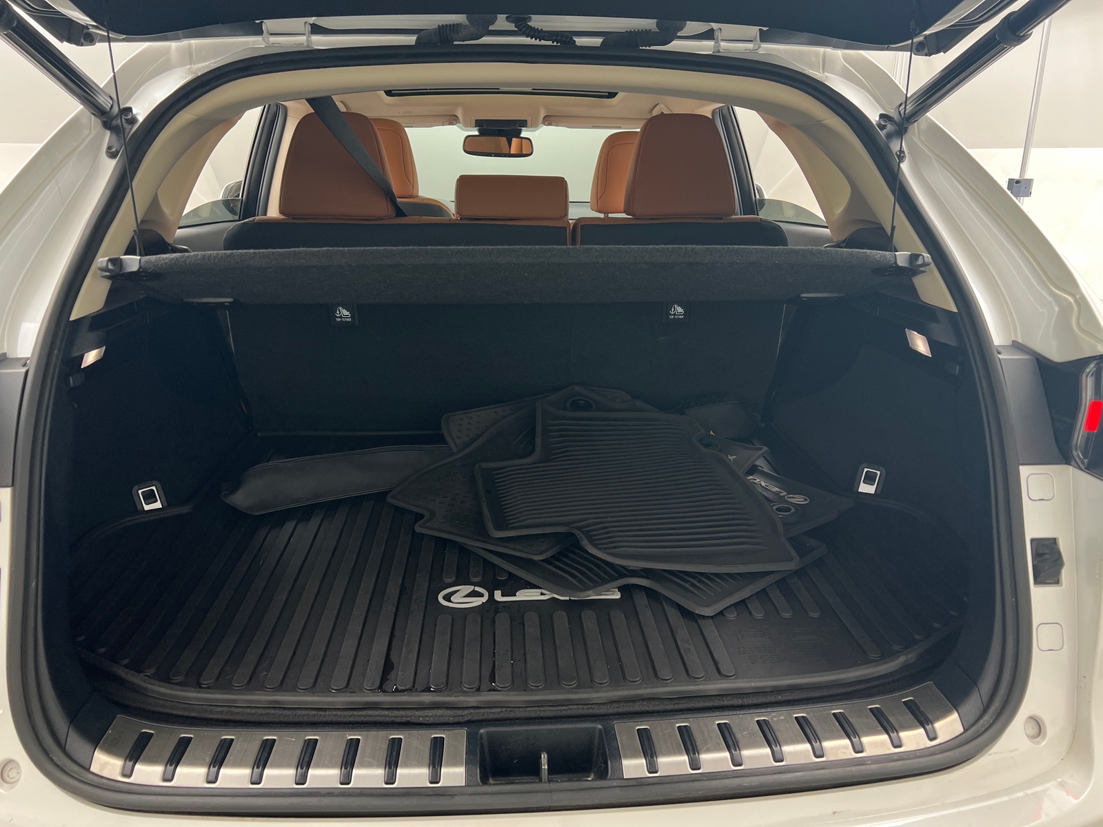 Thumbnail: 2020 Lexus NX - 6