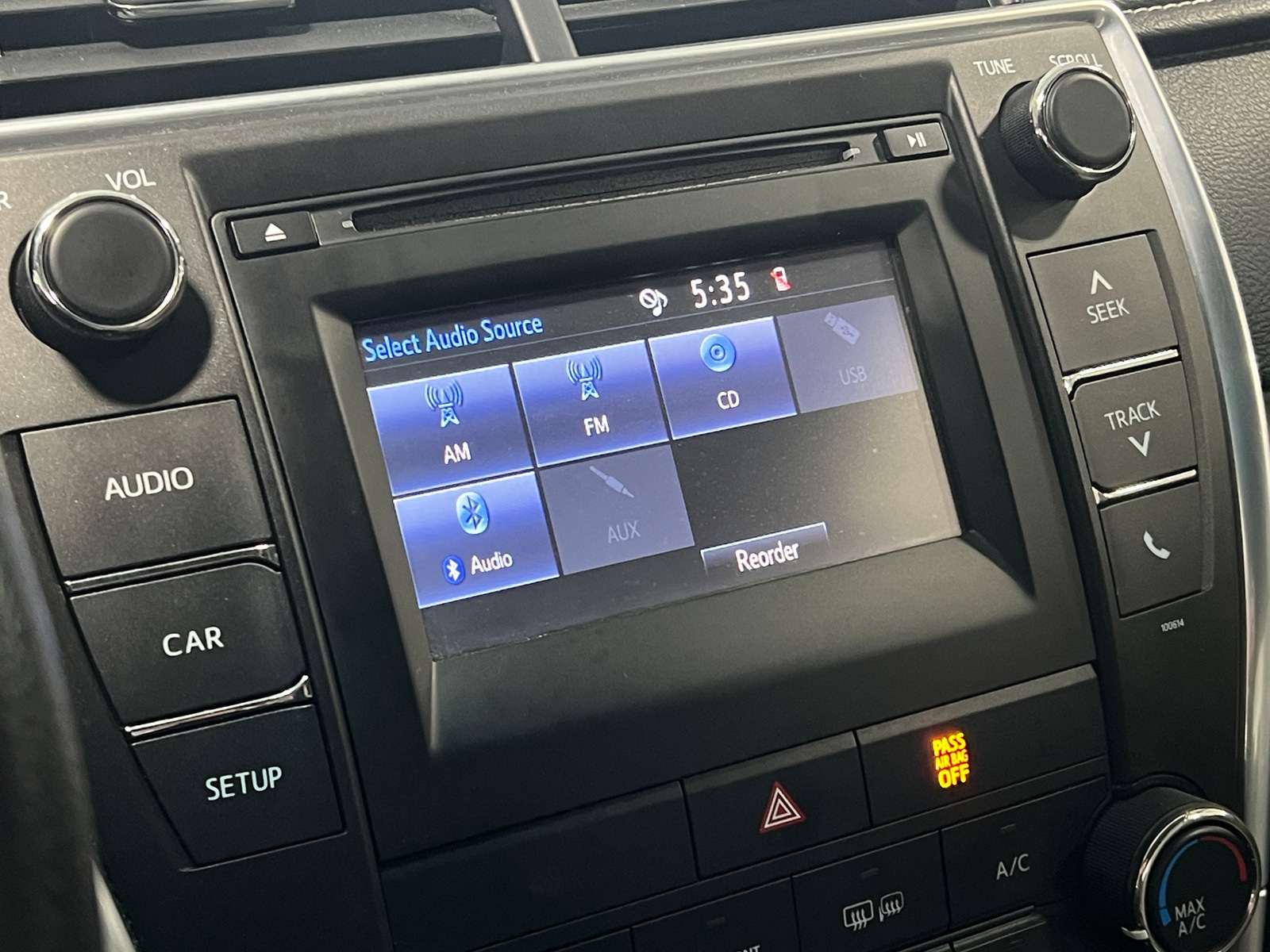 Thumbnail: 2016 Toyota Camry - 4