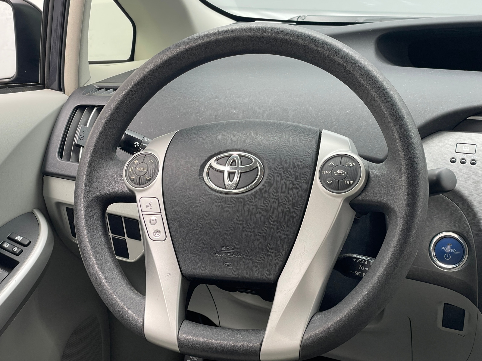 Thumbnail: 2014 Toyota Prius - 5