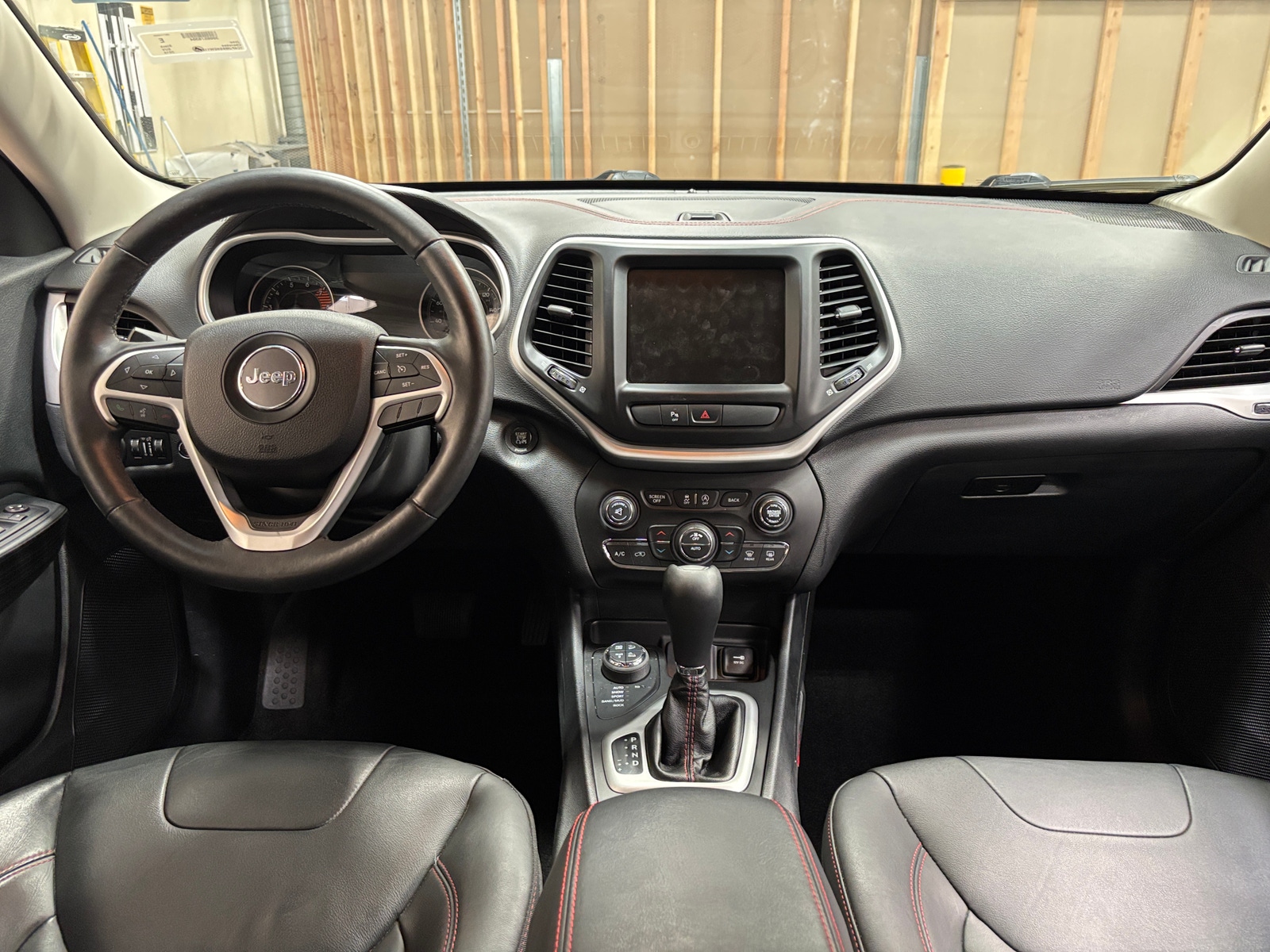 Thumbnail: 2016 Jeep Cherokee - 2