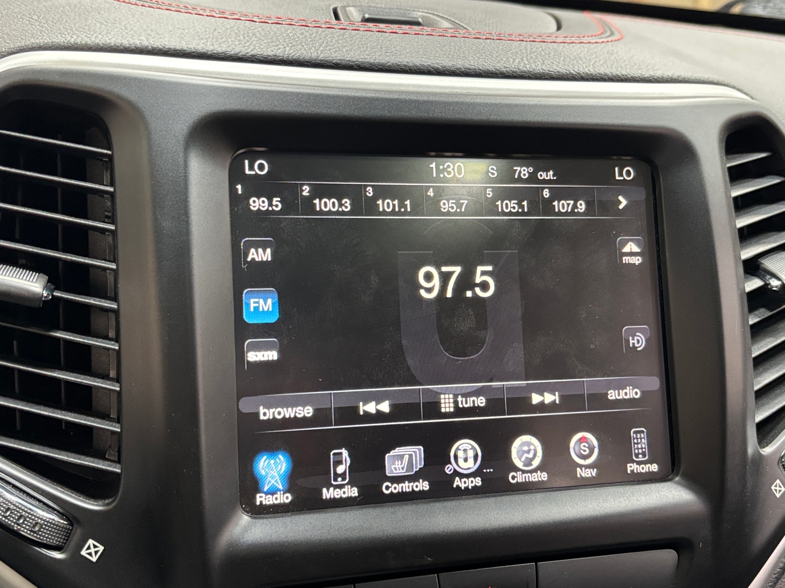 Thumbnail: 2016 Jeep Cherokee - 3