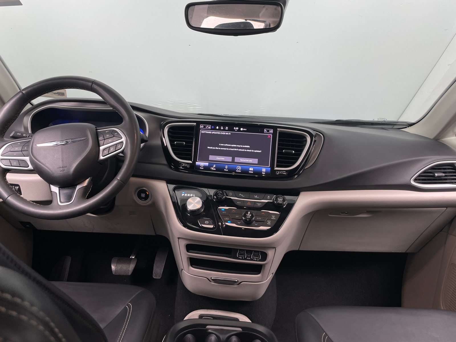 Thumbnail: 2024 Chrysler Pacifica - 2