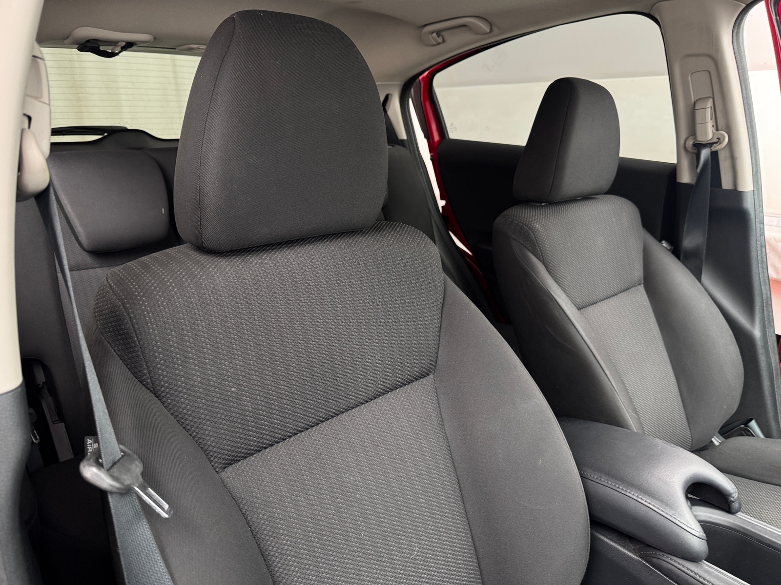 Thumbnail: 2016 Honda HR-V - 6