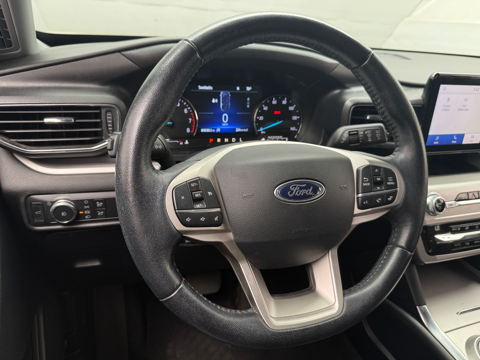 Thumbnail: 2021 Ford Explorer - 4