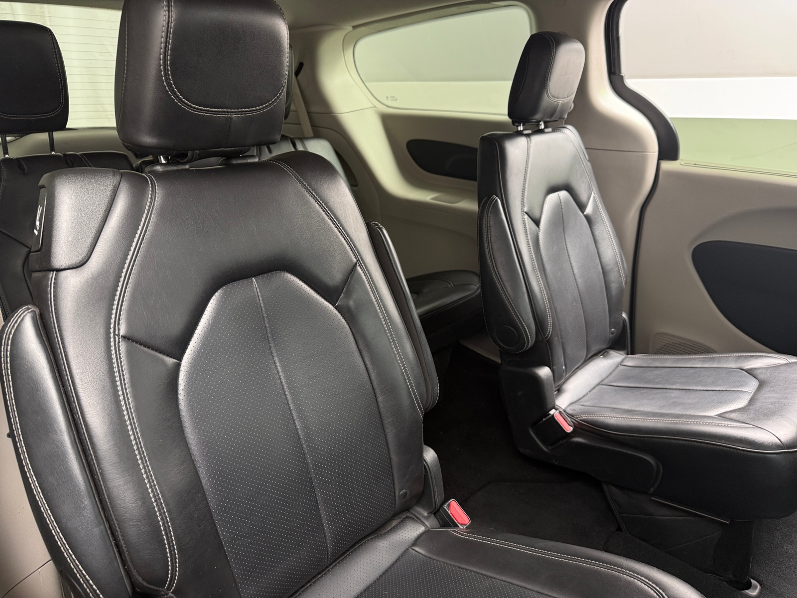 Thumbnail: 2024 Chrysler Pacifica - 5