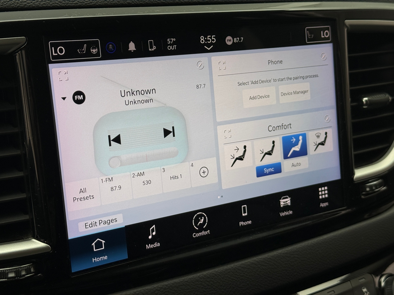 Thumbnail: 2024 Chrysler Pacifica - 3