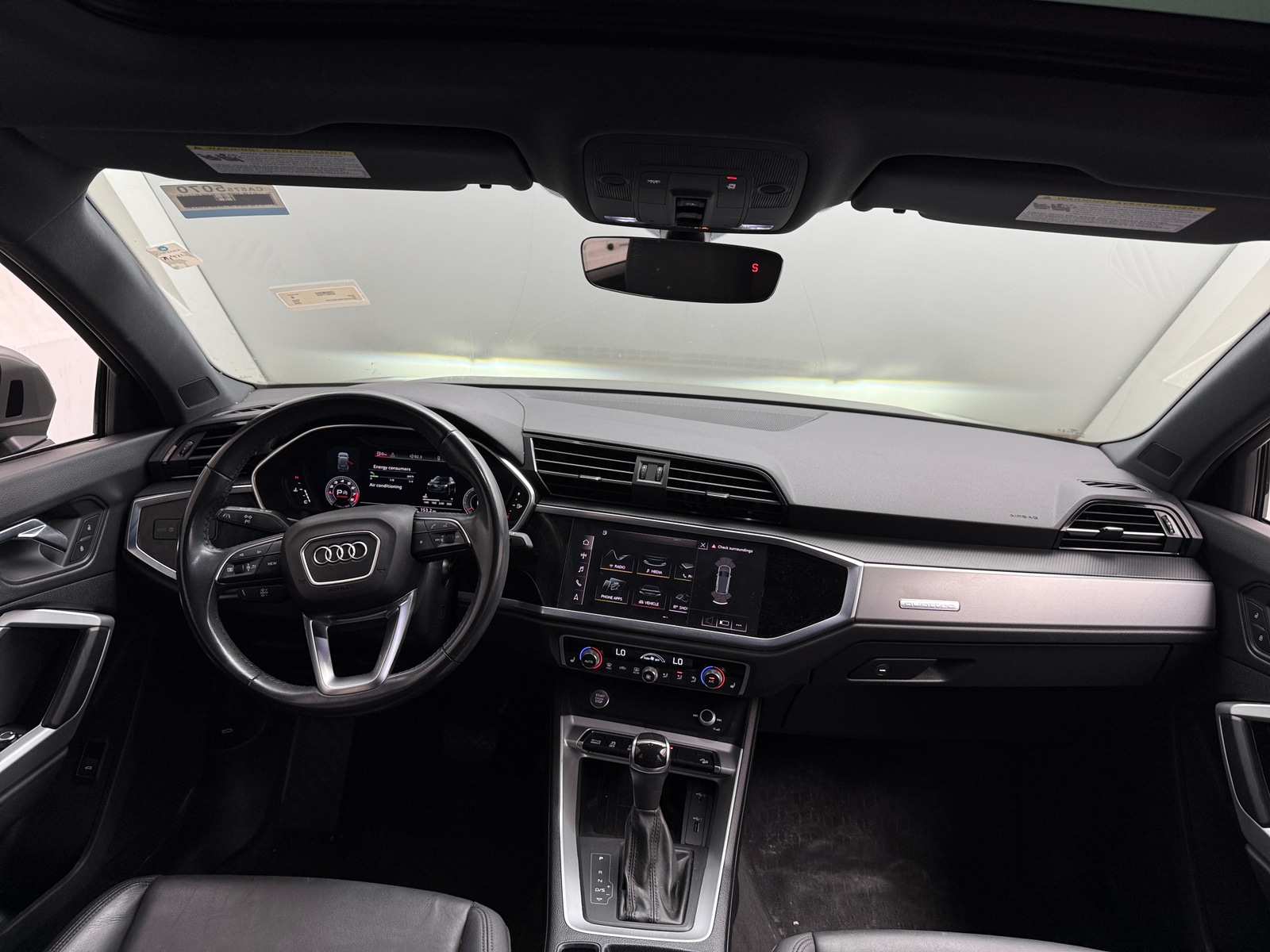 Thumbnail: 2020 Audi Q3 - 3