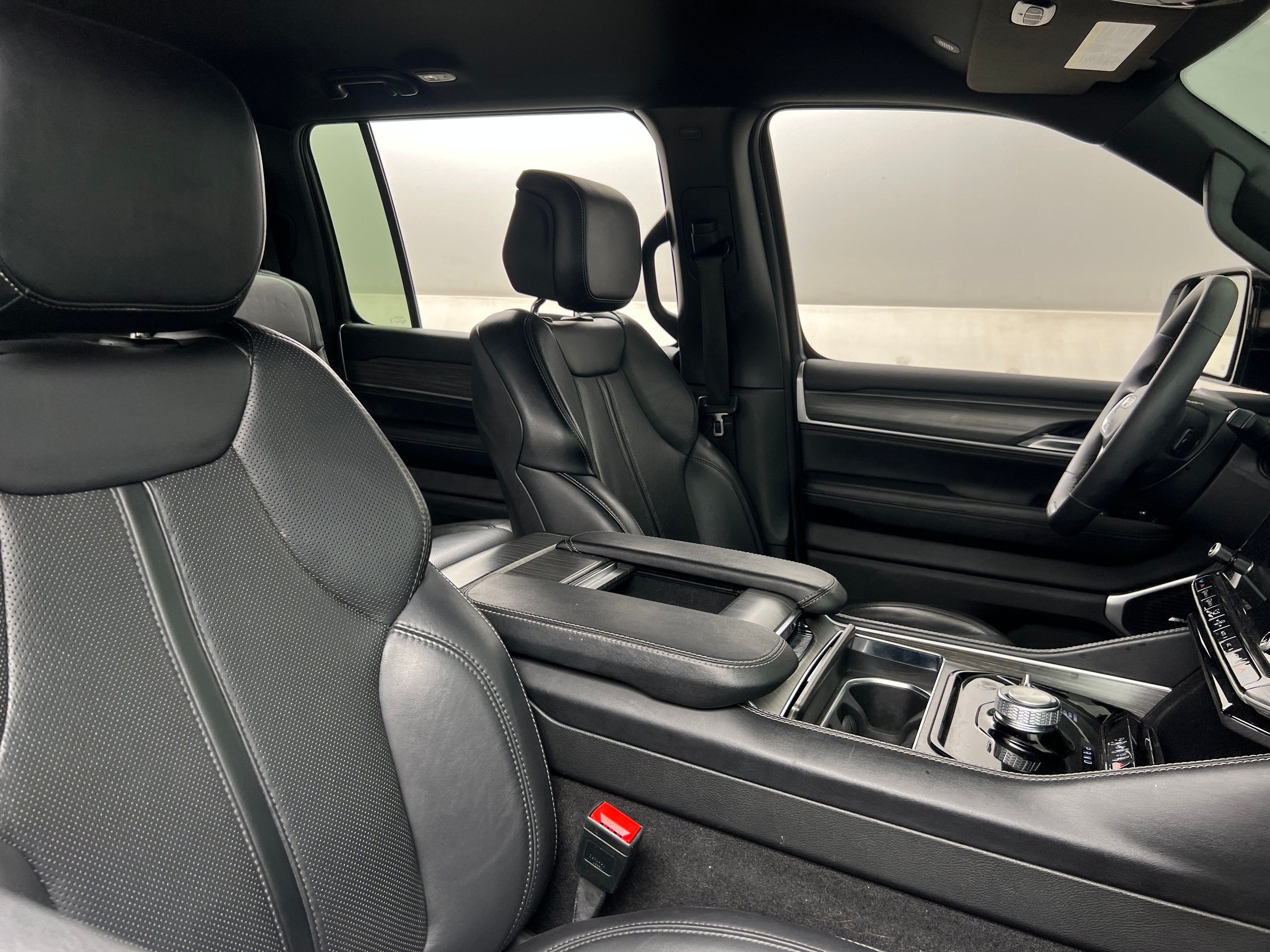2024 Jeep Wagoneer L