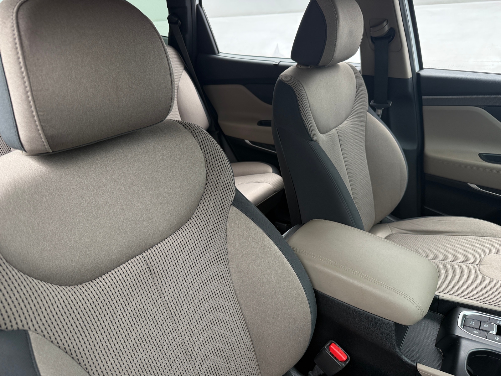 Thumbnail: 2019 Hyundai Santa Fe - 2
