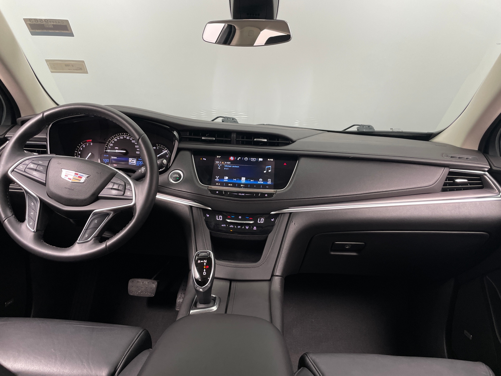 Thumbnail: 2017 Cadillac XT5 - 2