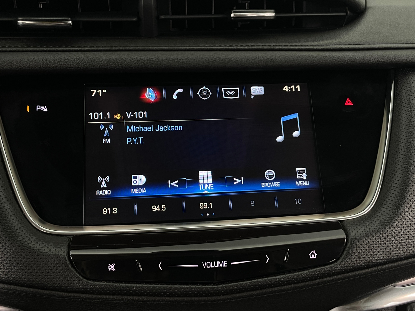 Thumbnail: 2017 Cadillac XT5 - 3