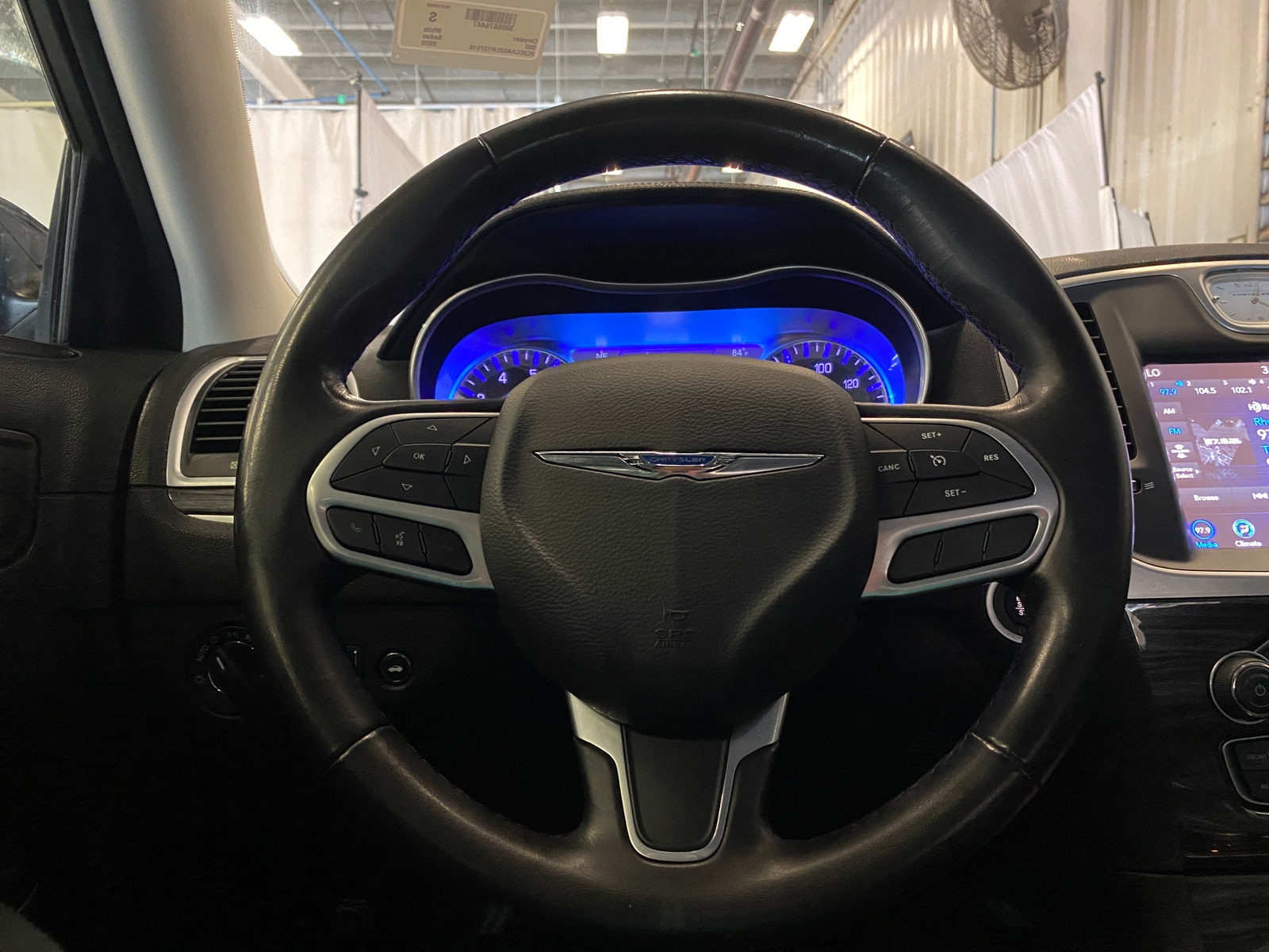Thumbnail: 2020 Chrysler 300 - 5