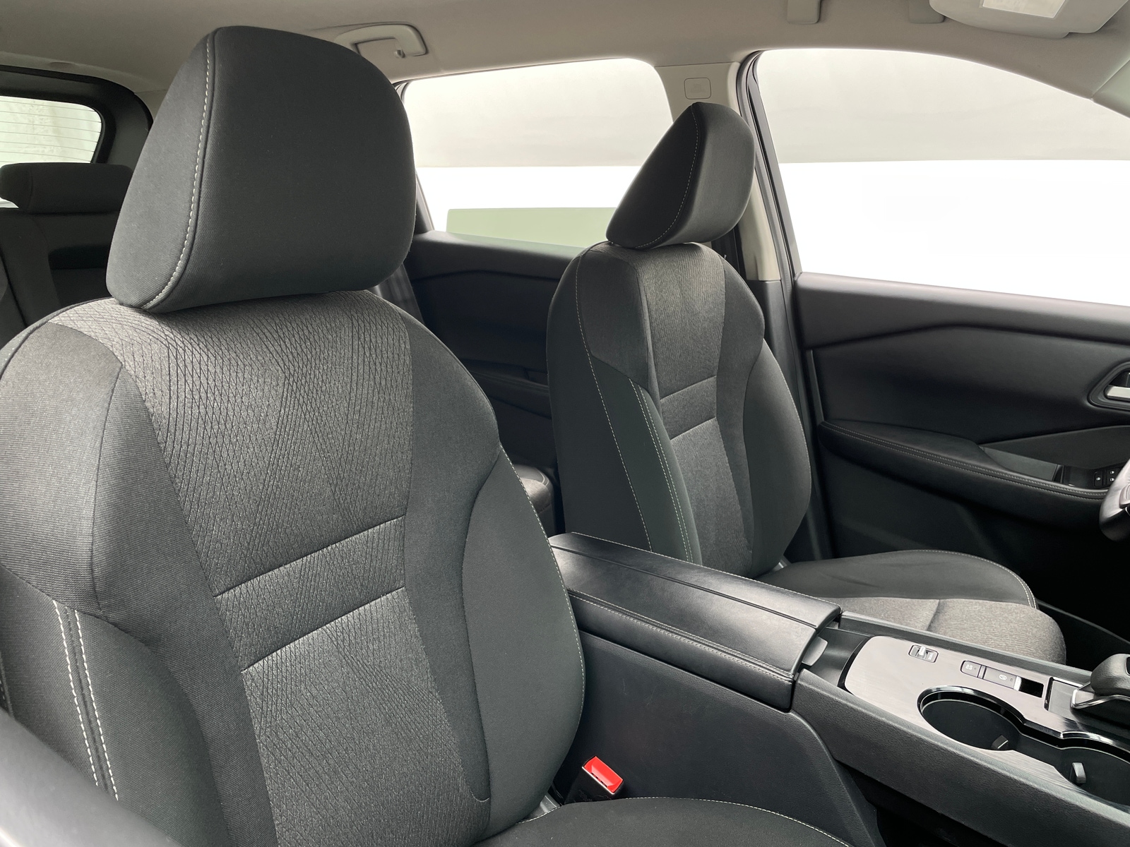 Thumbnail: 2025 Nissan Rogue - 2