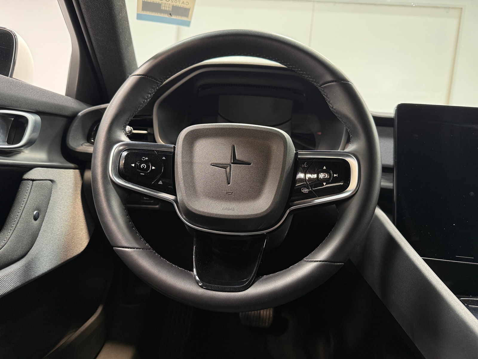 Thumbnail: 2022 Polestar 2 - 5