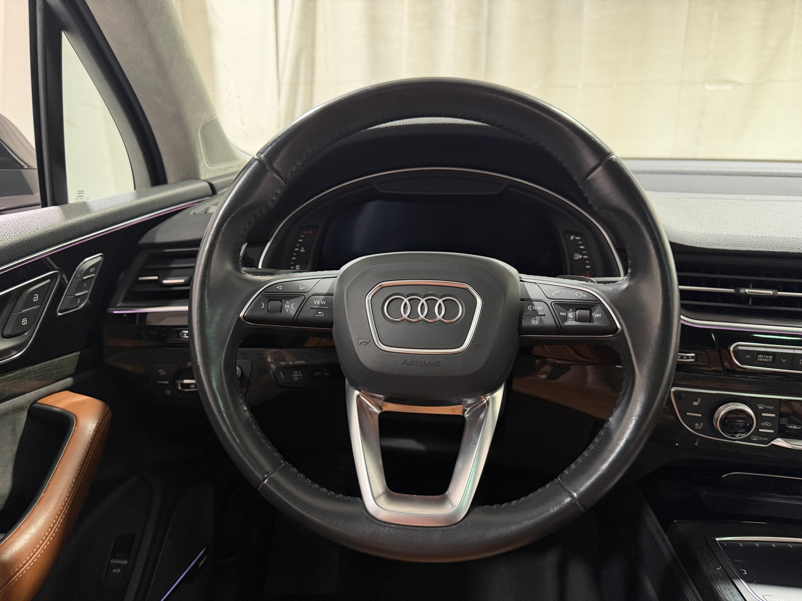 Thumbnail: 2018 Audi Q7 - 4