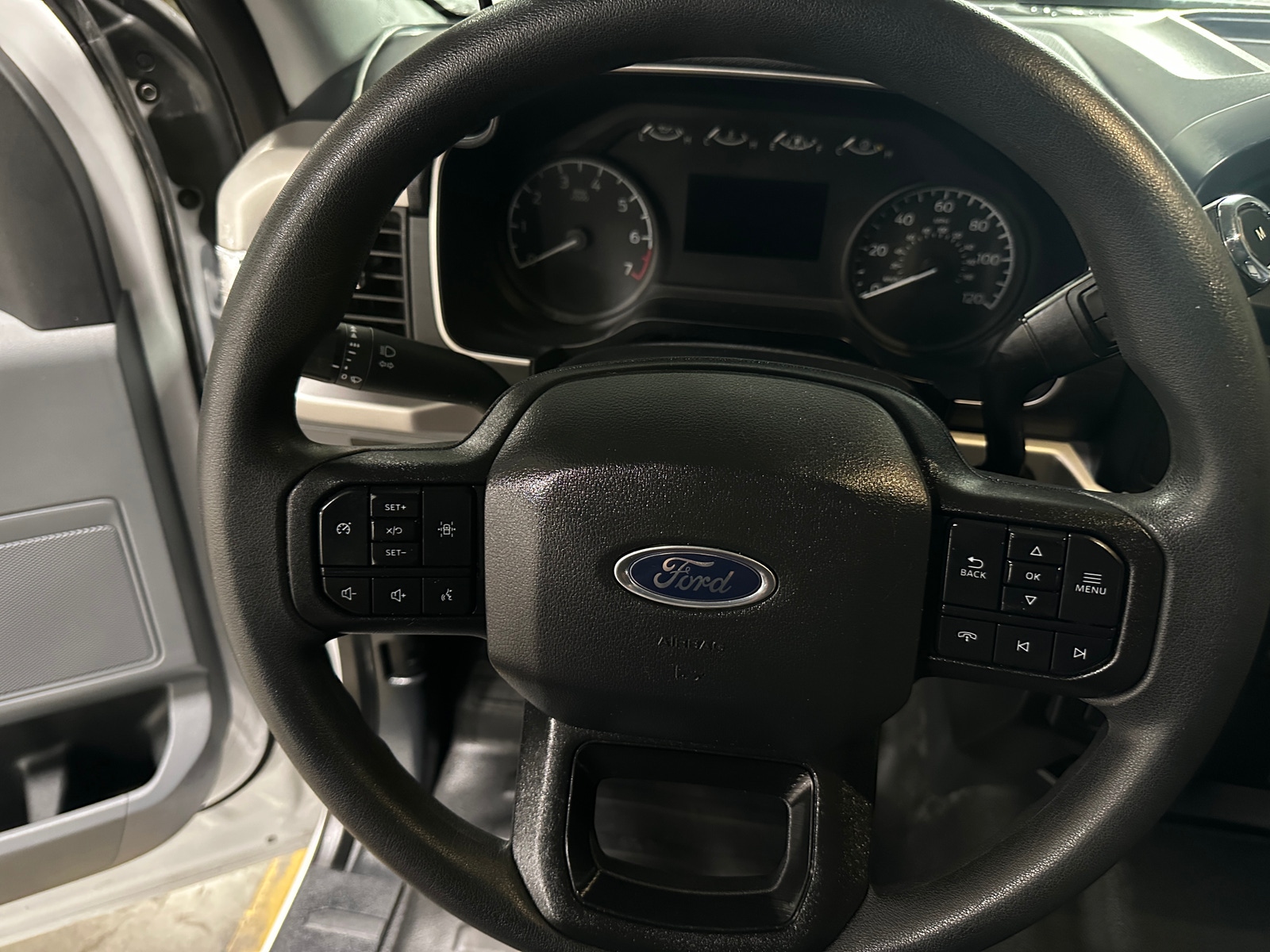 Thumbnail: 2022 Ford Econoline - 5