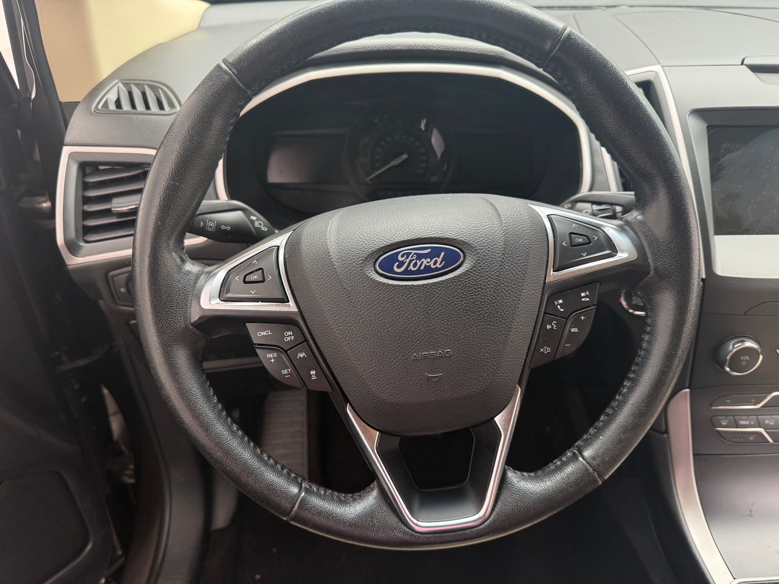 Thumbnail: 2019 Ford Edge - 4