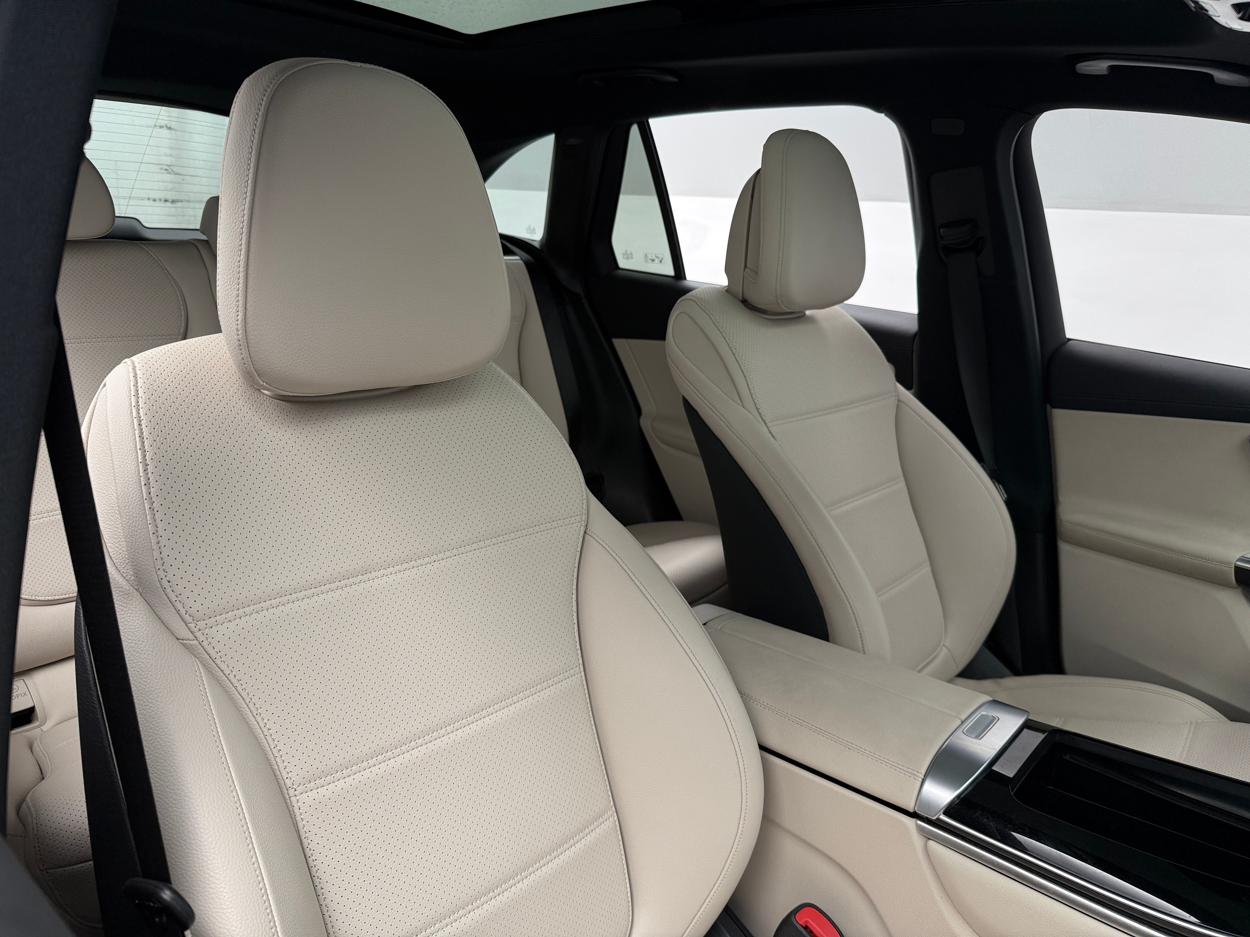 2024 Mercedes-Benz GLC GLC300