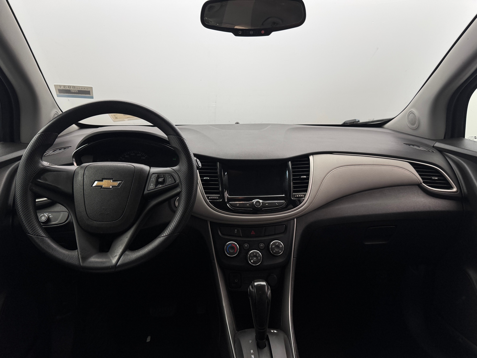 Thumbnail: 2018 Chevrolet Trax - 3