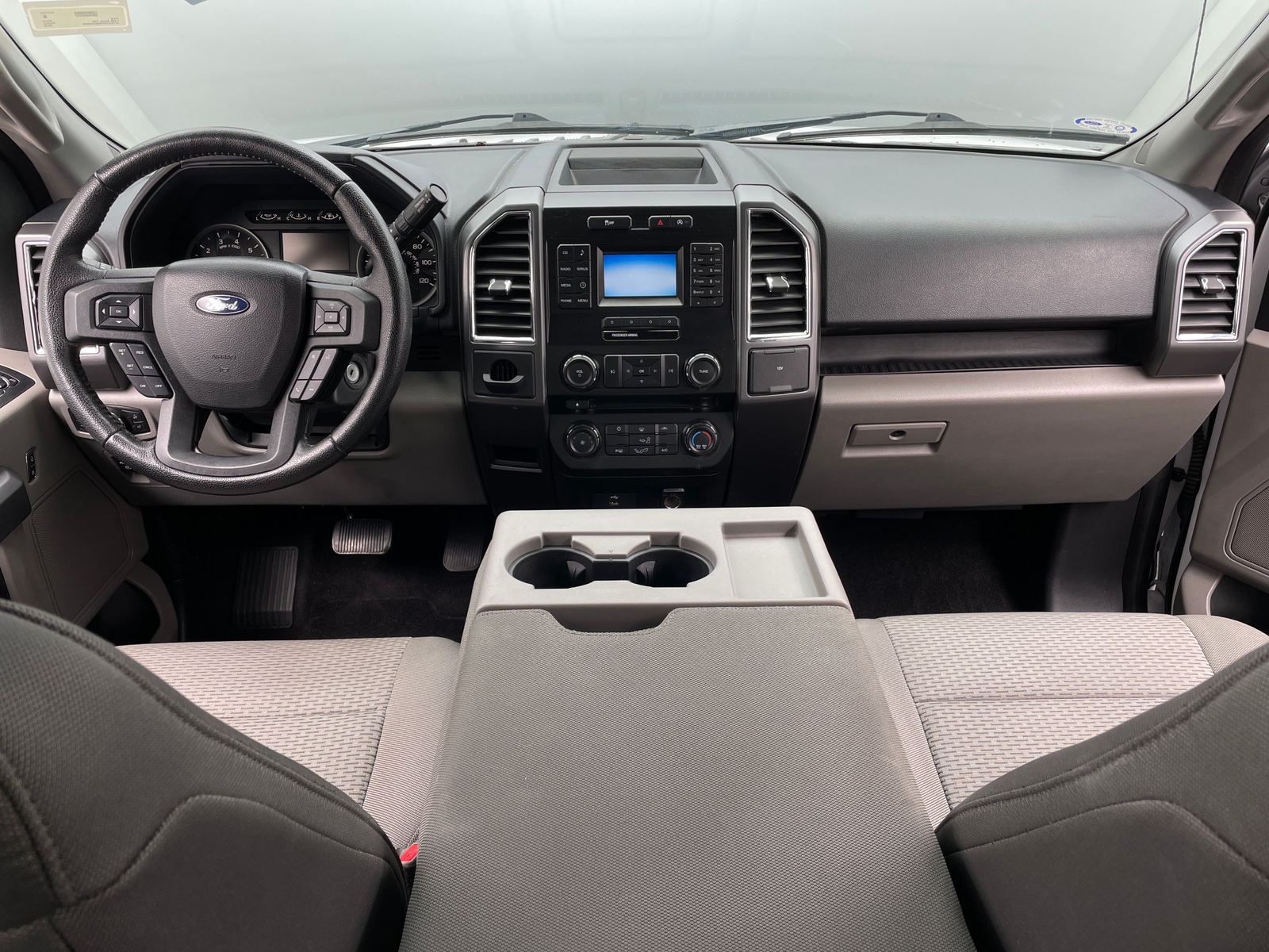 Thumbnail: 2016 Ford Econoline - 3