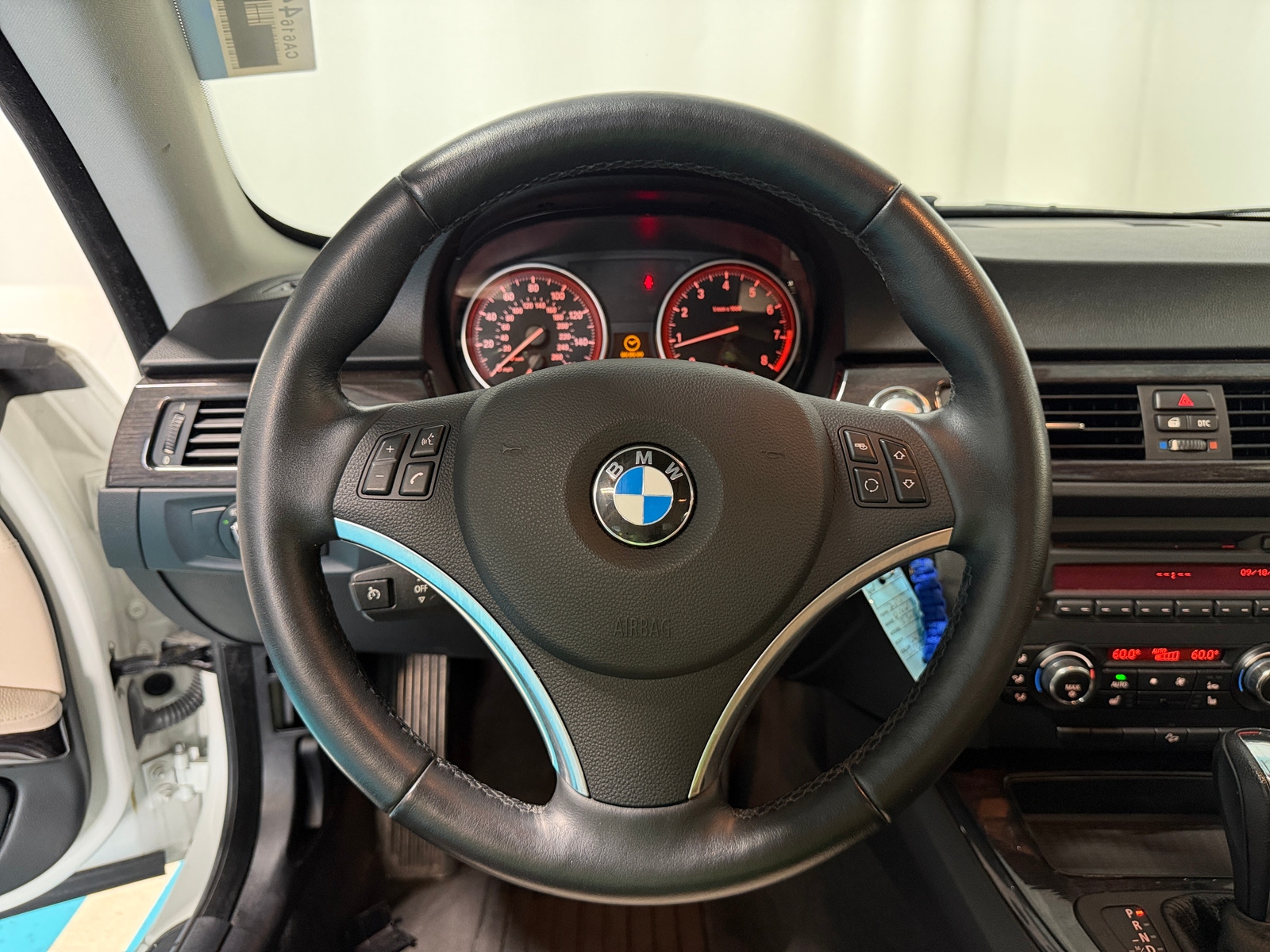 Thumbnail: 2011 BMW 3 Series - 4