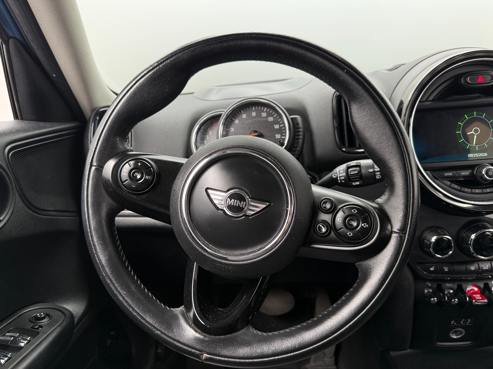Thumbnail: 2017 MINI Cooper Countryman - 4
