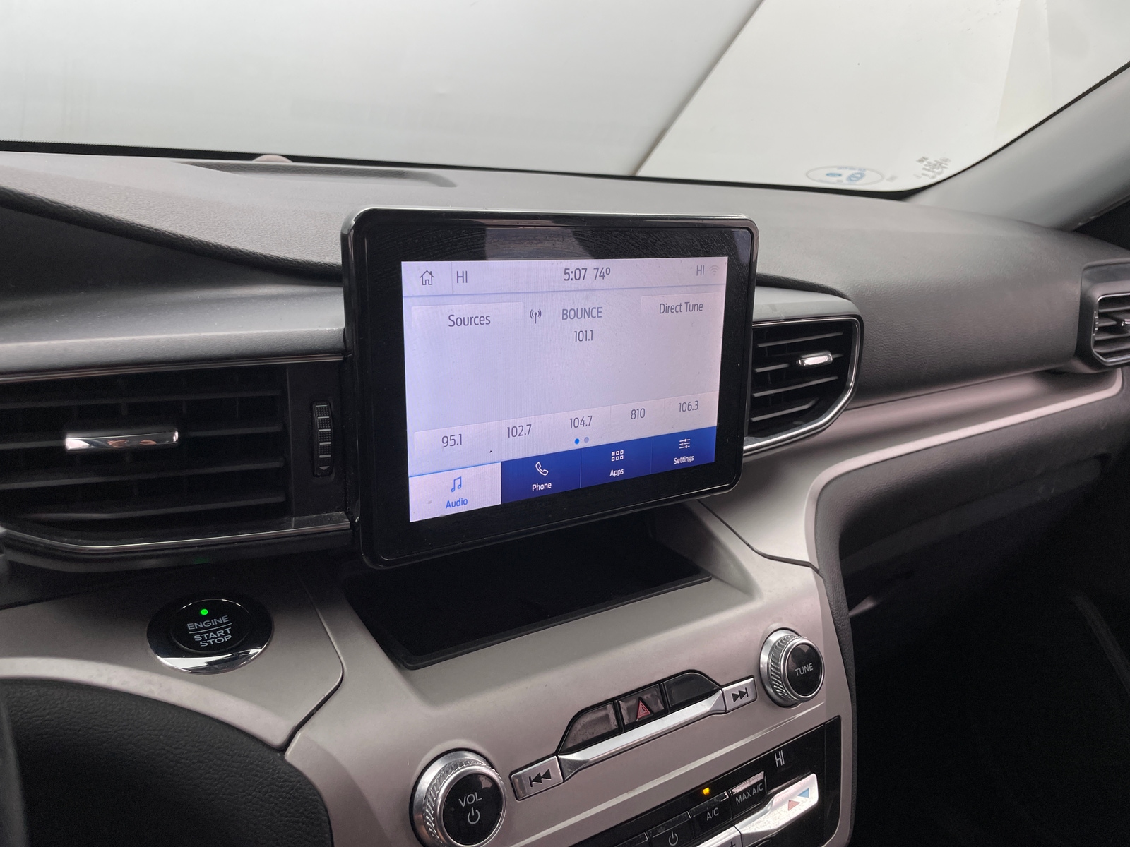 Thumbnail: 2020 Ford Explorer - 3