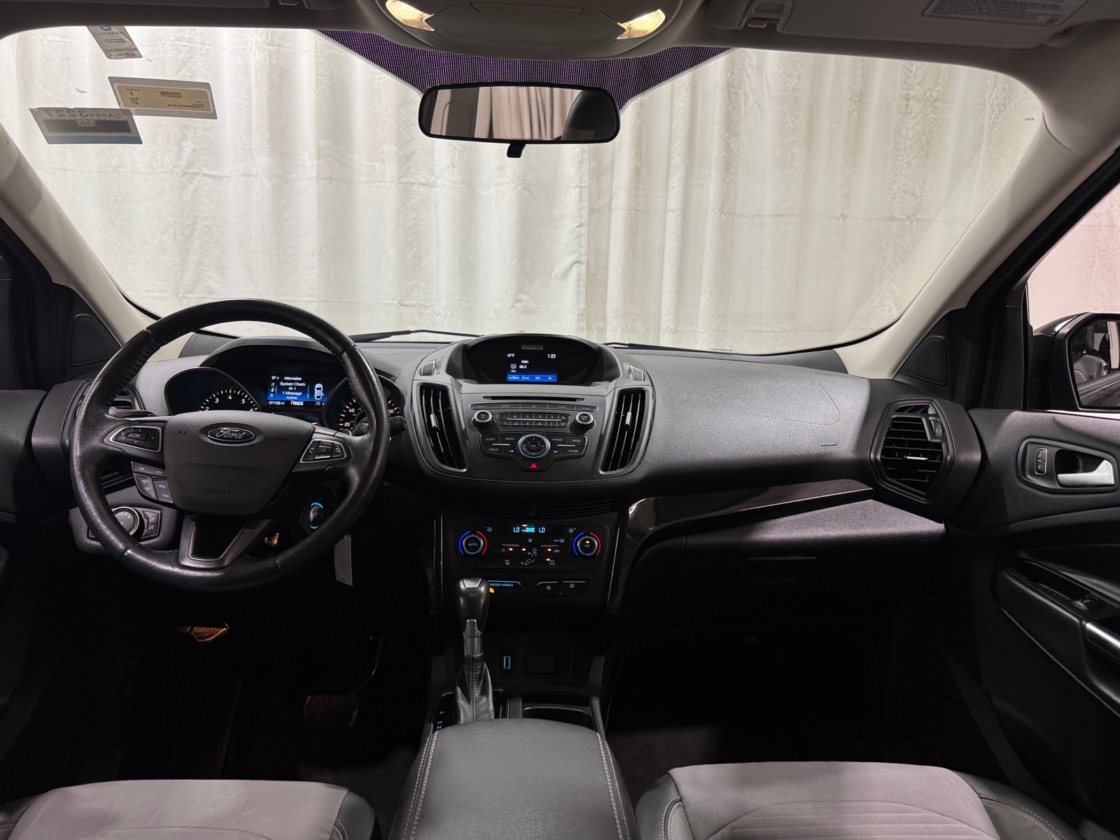Thumbnail: 2017 Ford Escape - 3