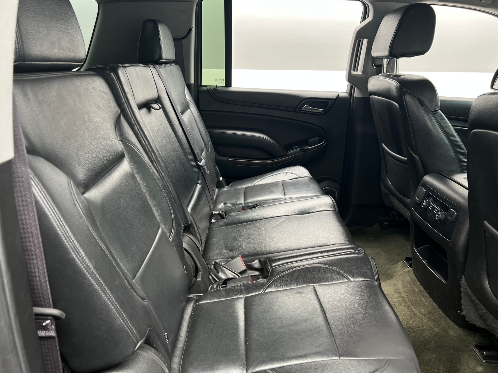 Thumbnail: 2015 Chevrolet Suburban - 6