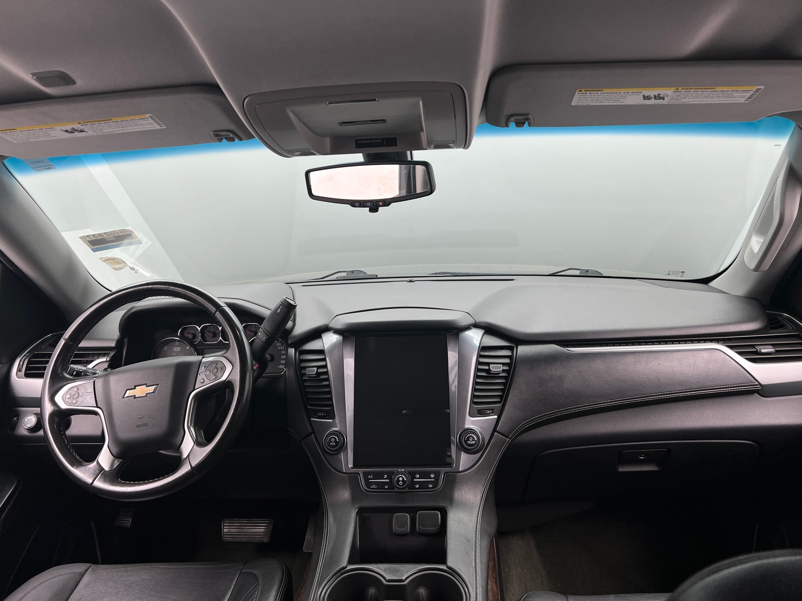 Thumbnail: 2015 Chevrolet Suburban - 3
