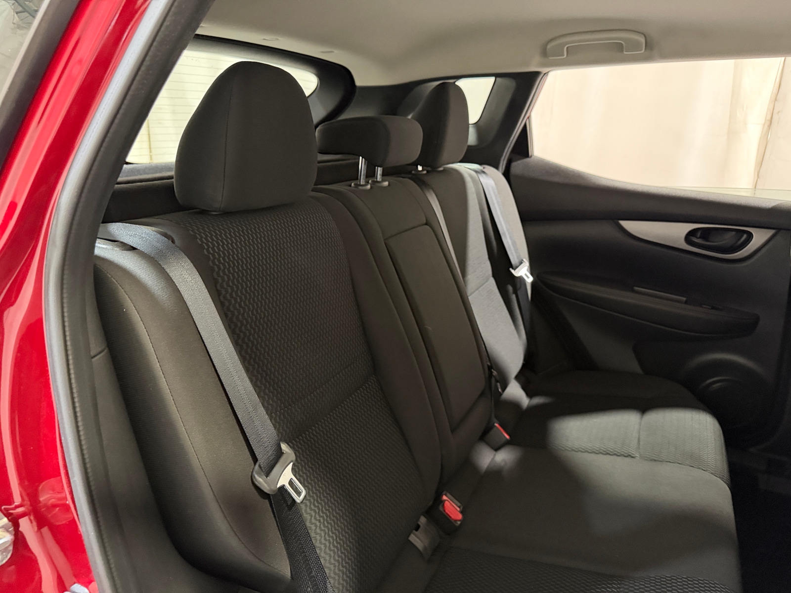 Thumbnail: 2018 Nissan Rogue Sport - 6