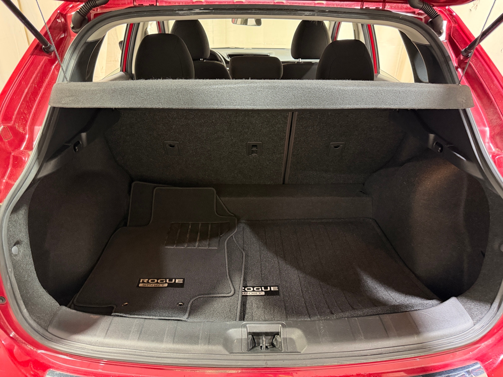 Thumbnail: 2018 Nissan Rogue Sport - 7