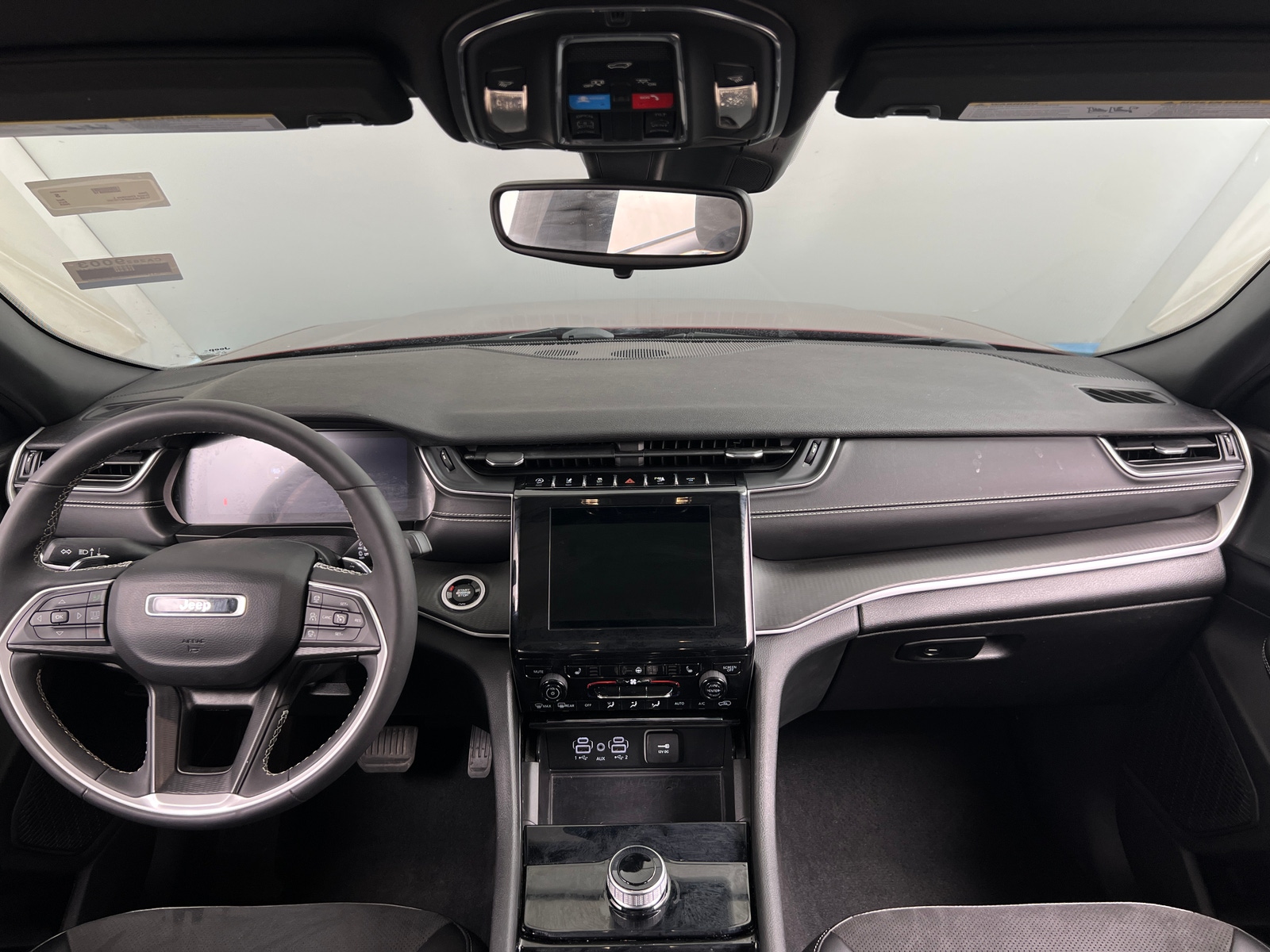 Thumbnail: 2023 Jeep Grand Cherokee L - 2