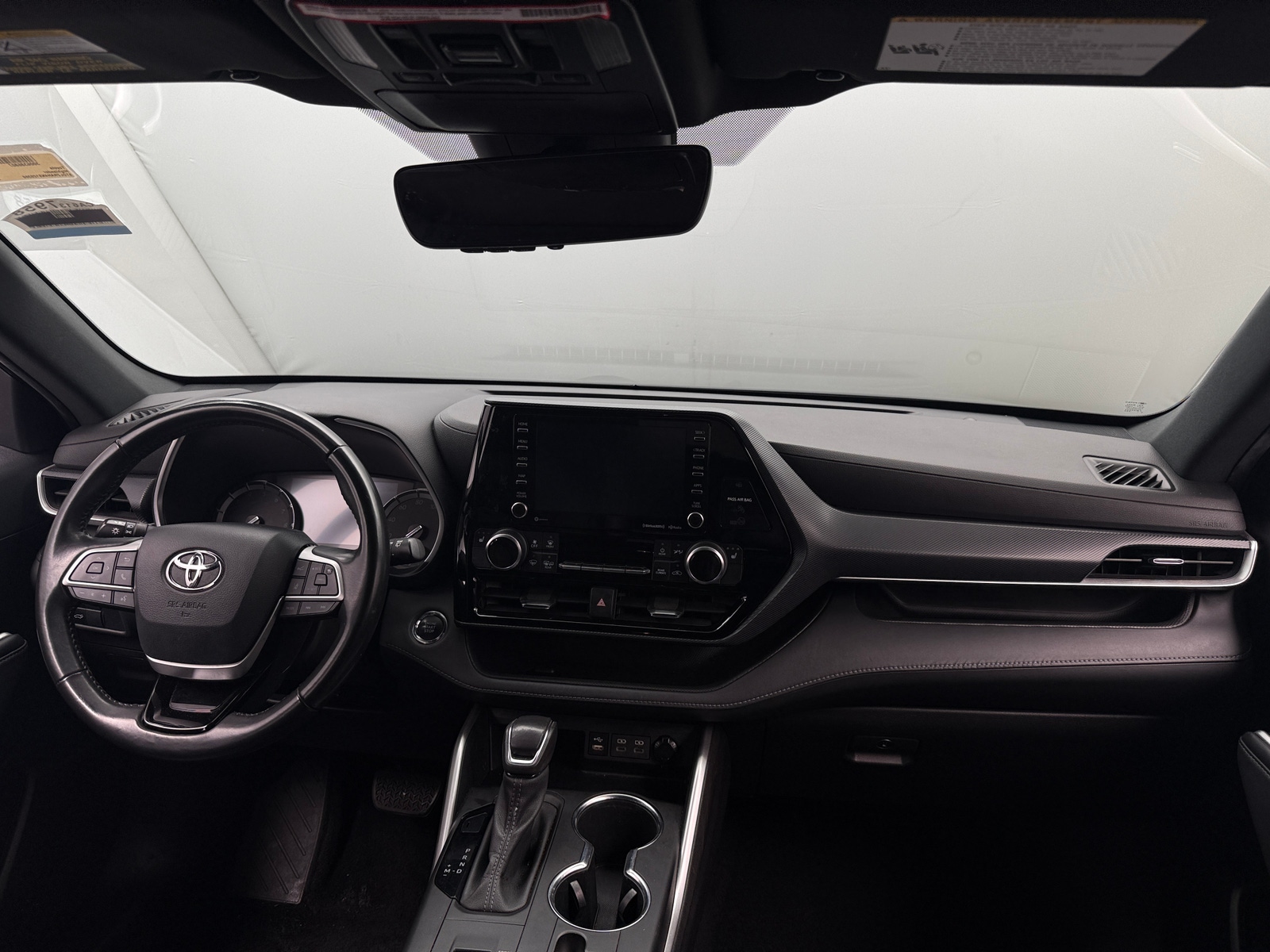 Thumbnail: 2022 Toyota Highlander - 3