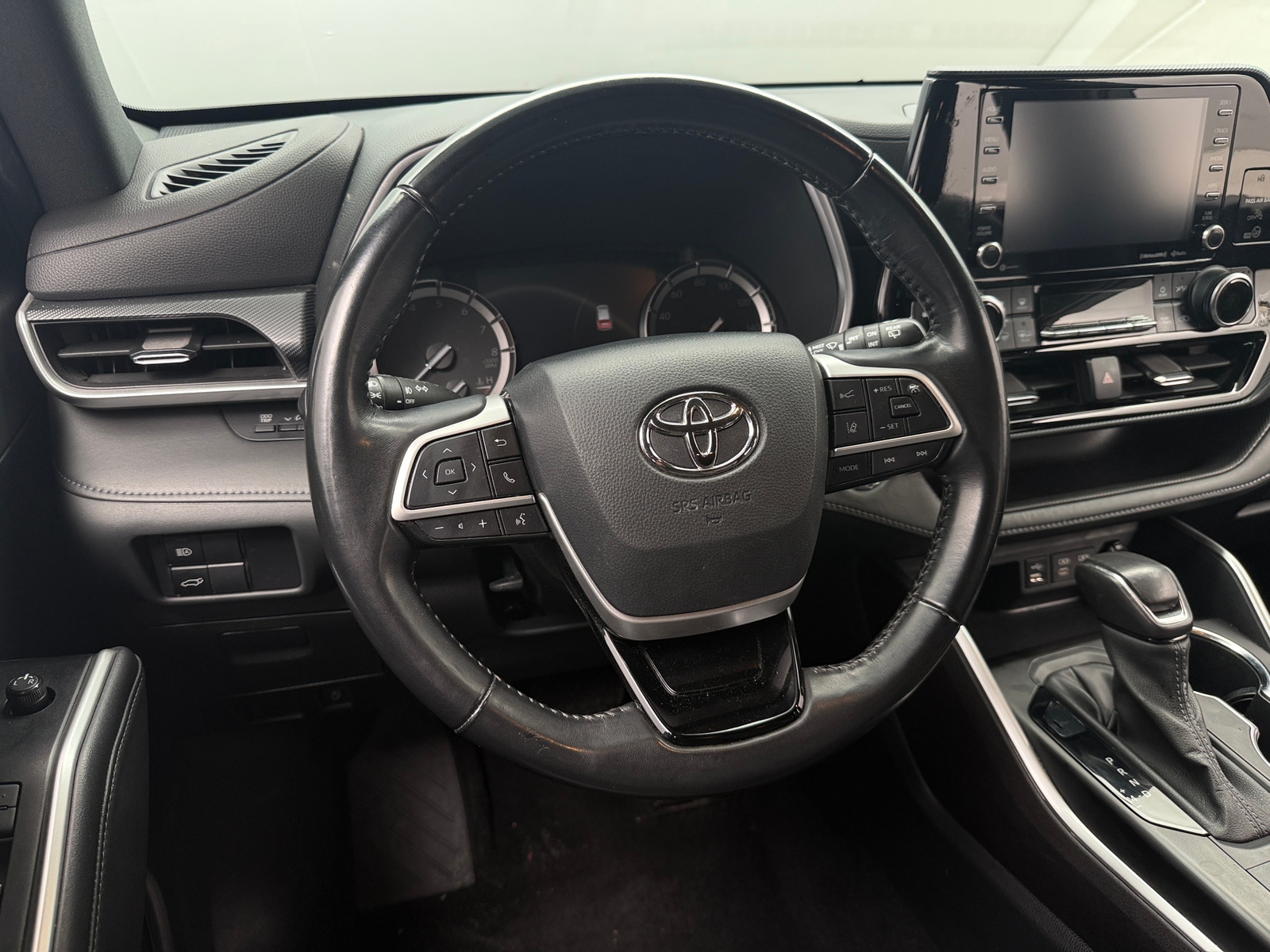 Thumbnail: 2022 Toyota Highlander - 5