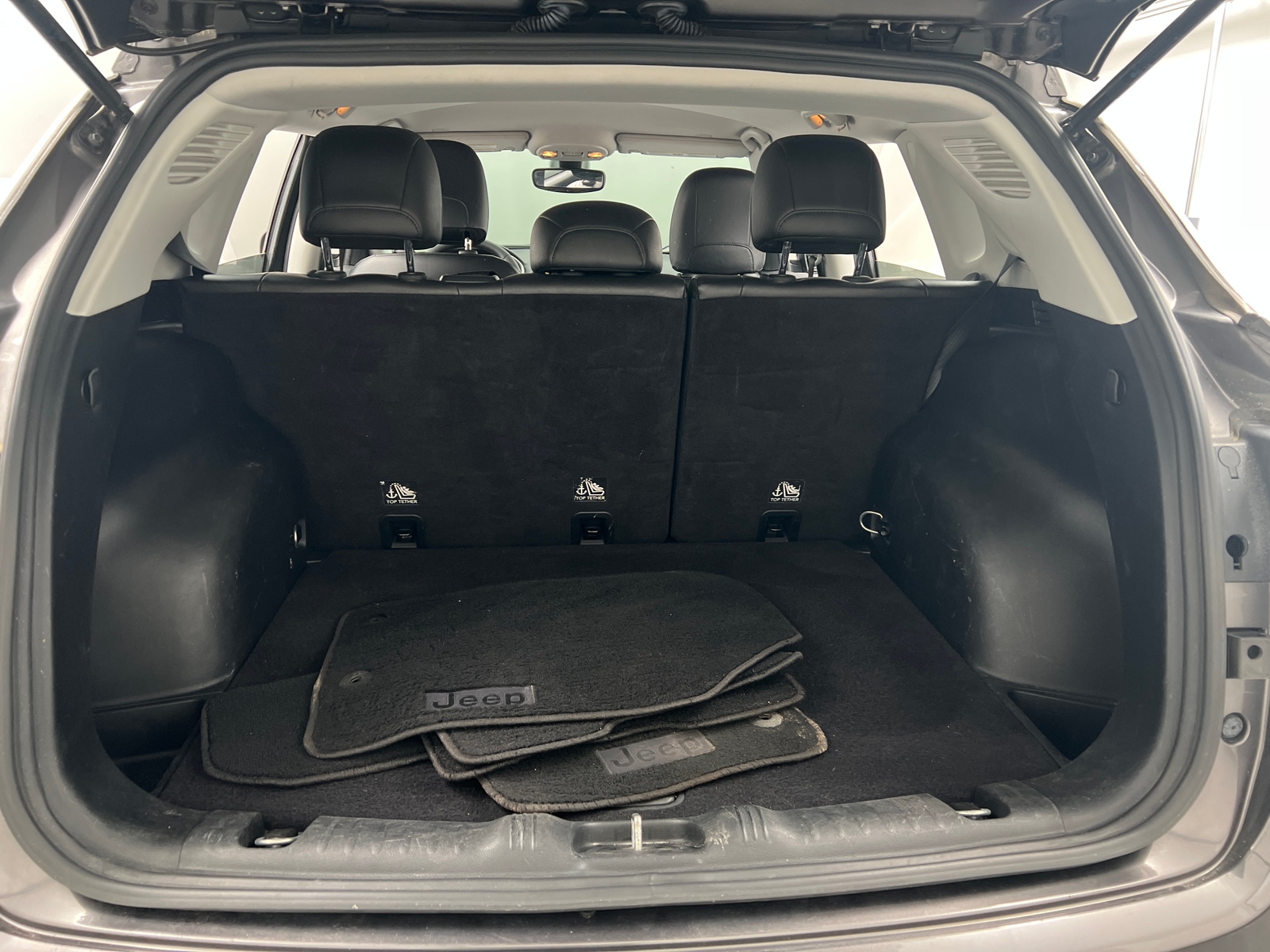 Thumbnail: 2018 Jeep Compass - 7