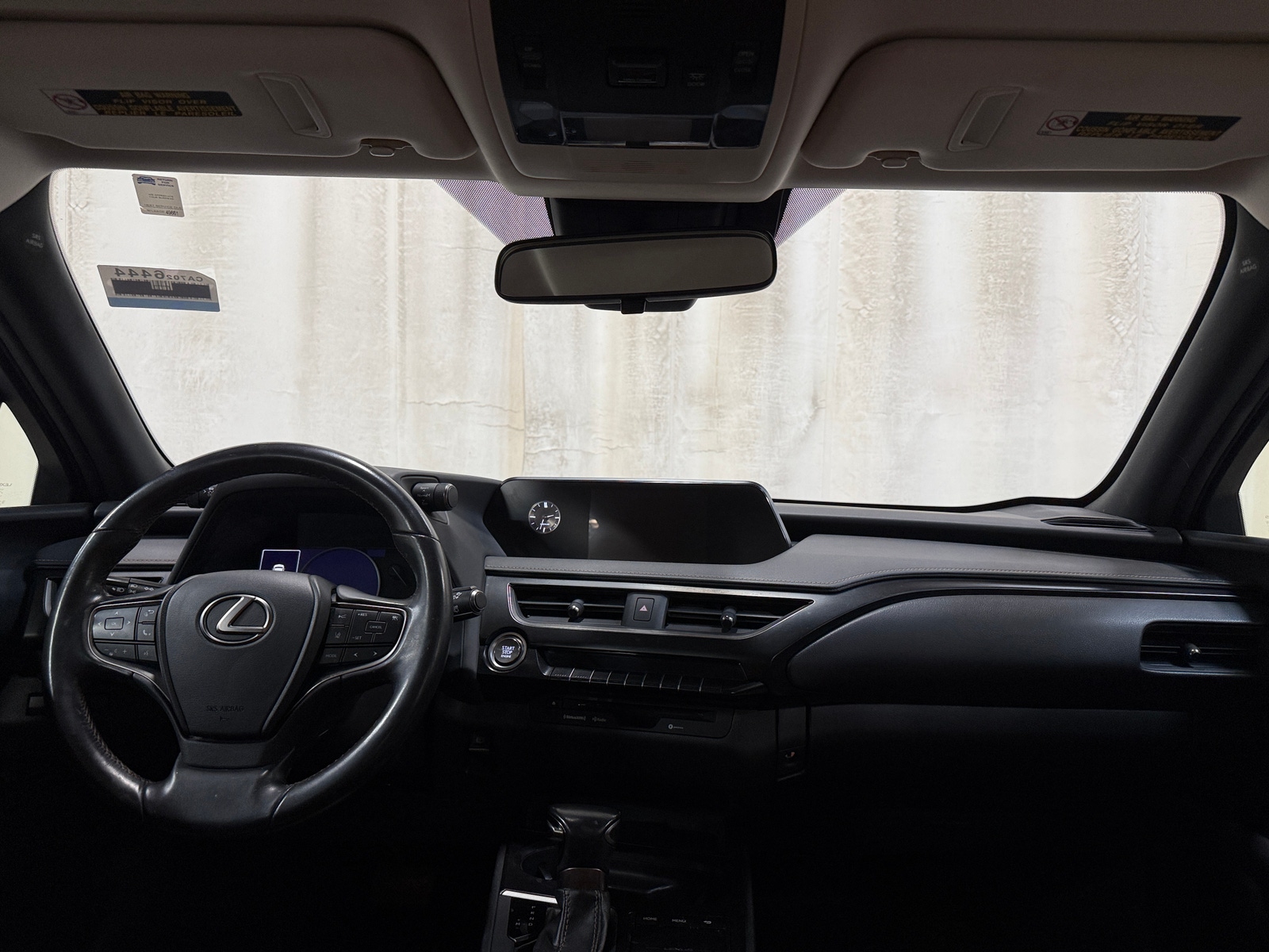 Thumbnail: 2019 Lexus UX - 3