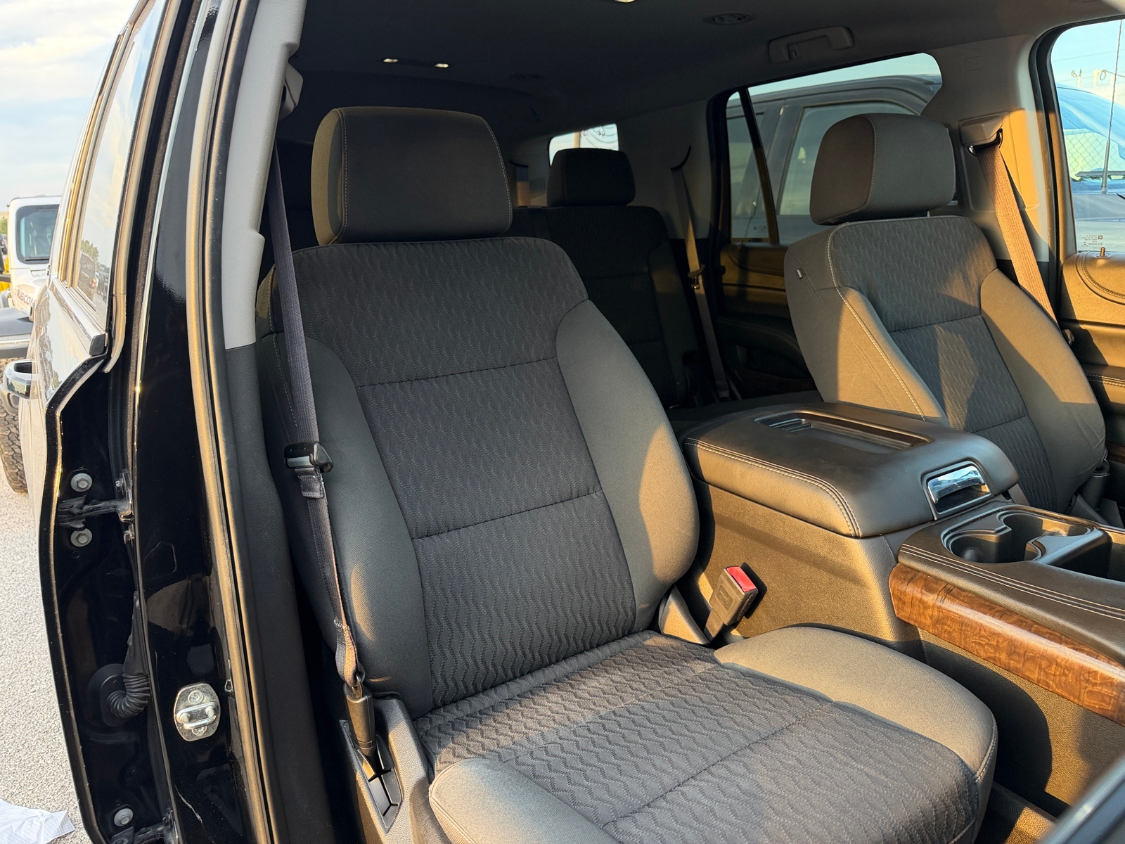 Thumbnail: 2015 Chevrolet Tahoe - 2