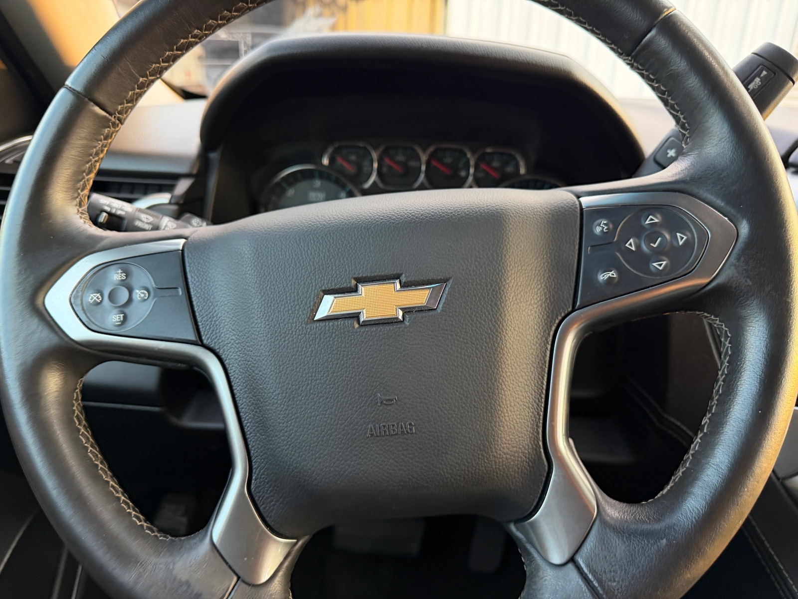 Thumbnail: 2015 Chevrolet Tahoe - 5