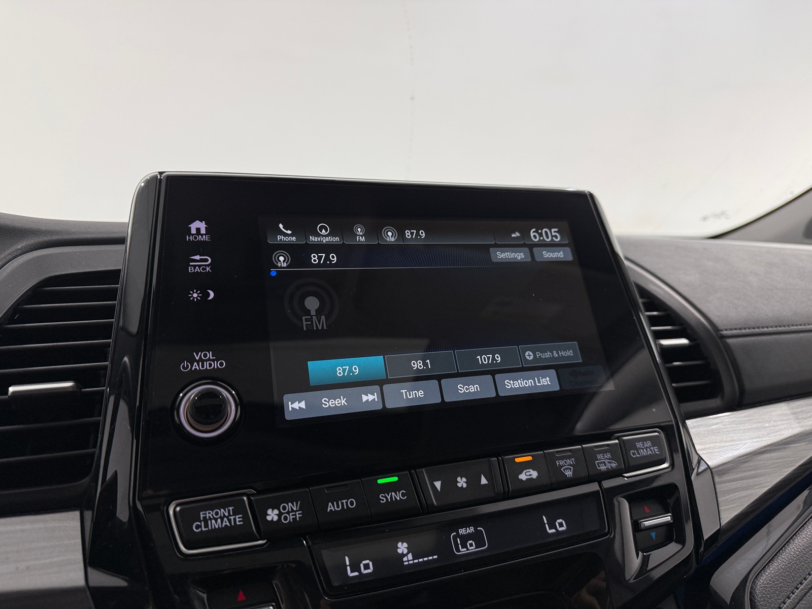 Thumbnail: 2023 Honda Odyssey - 3
