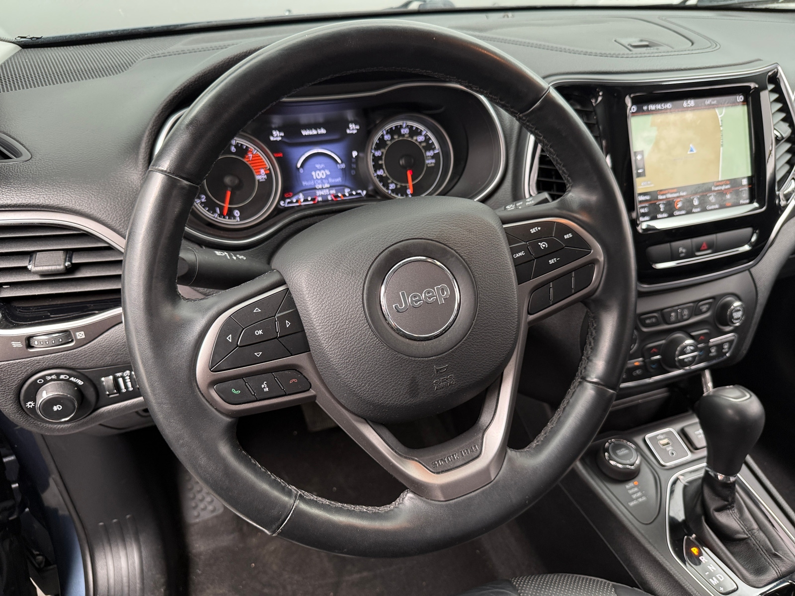 Thumbnail: 2019 Jeep Cherokee - 4