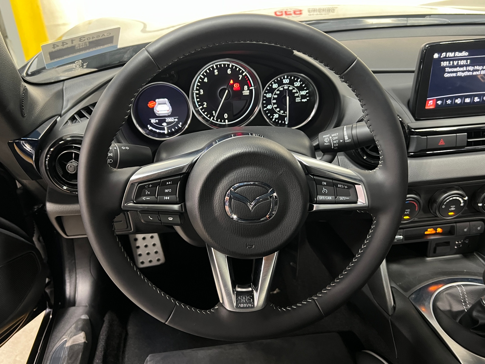 Thumbnail: 2023 Mazda MX-5 Miata - 4
