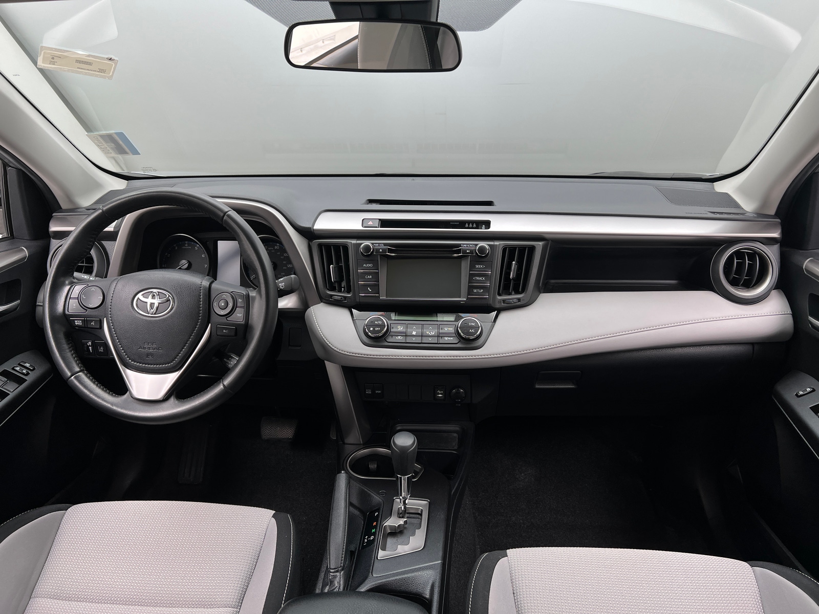 Thumbnail: 2018 Toyota RAV4 - 3