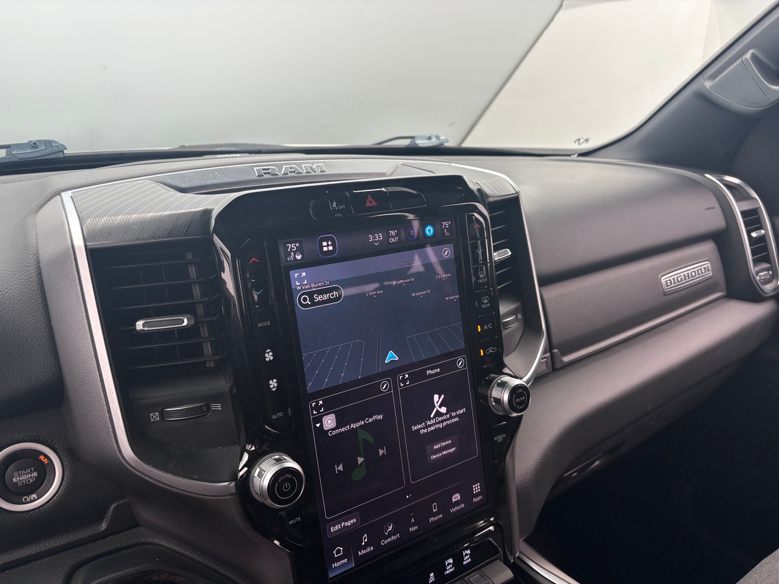 Thumbnail: 2025 RAM 1500 - 4