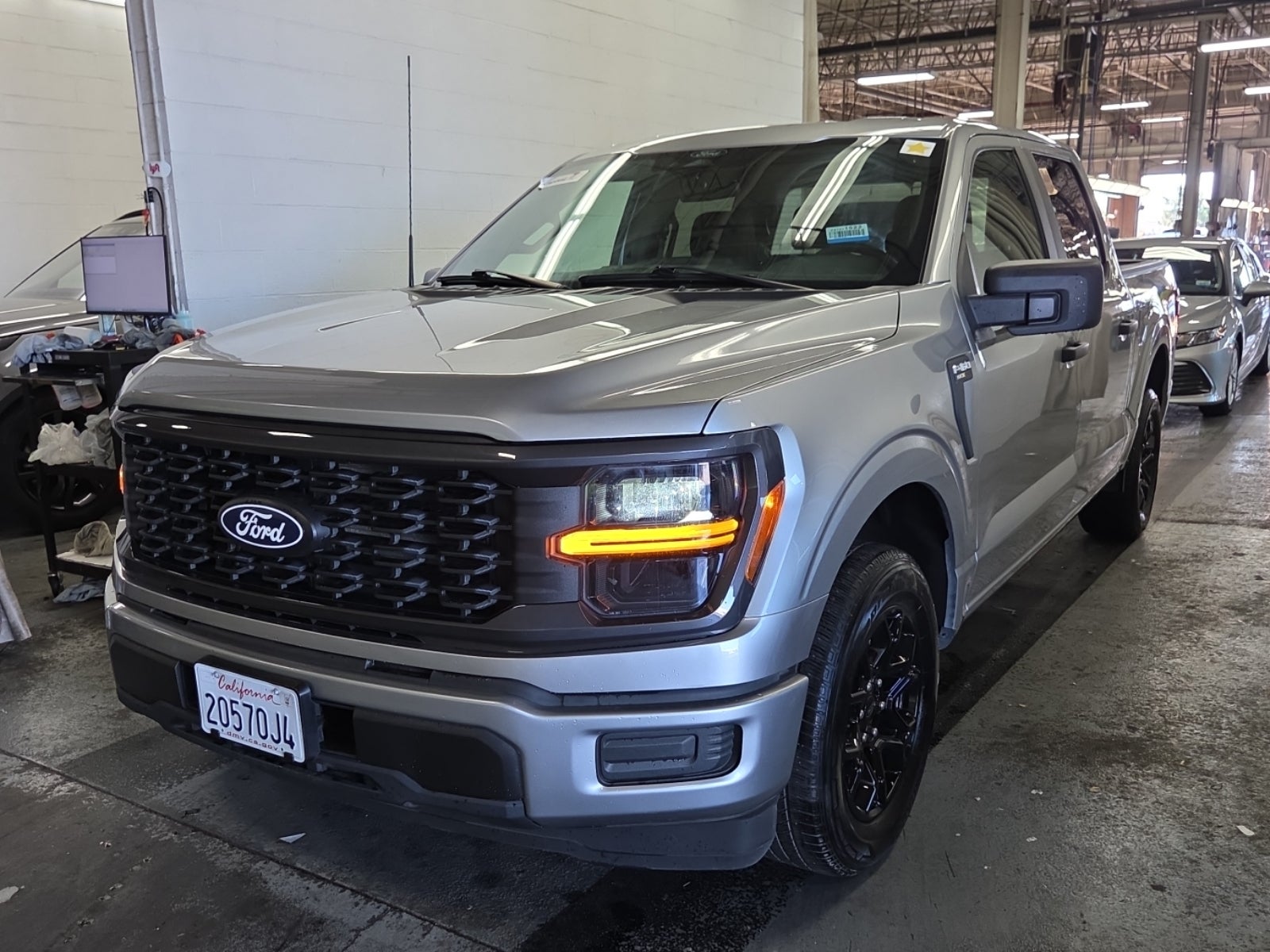 2025 Ford F-150 STX 2WD Supercrew 5.5' Box