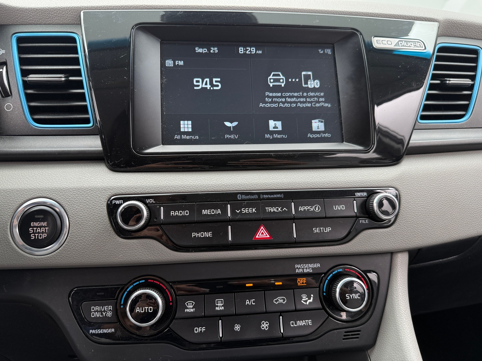 Thumbnail: 2019 Kia Niro - 4